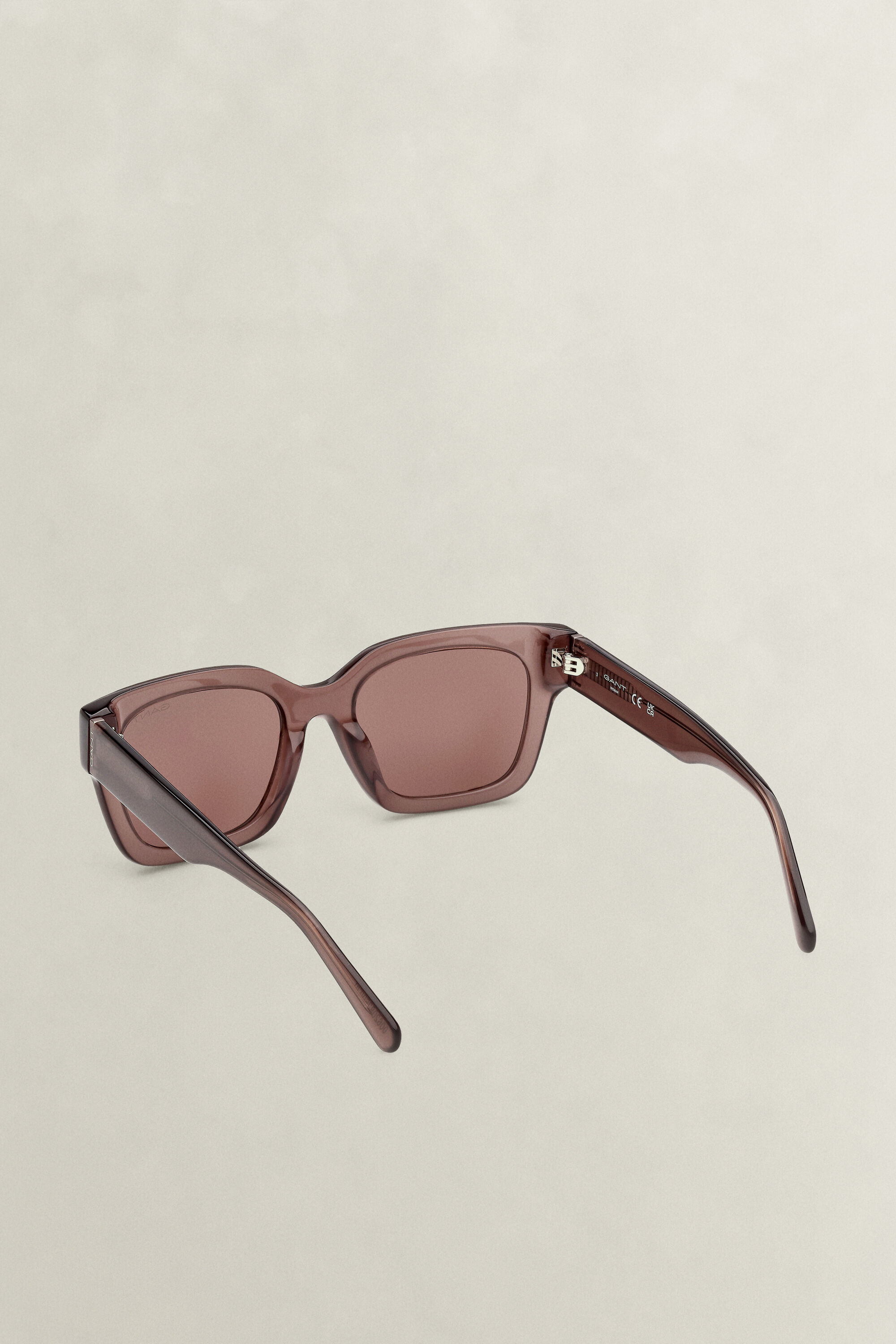 Lunettes de soleil géométriques