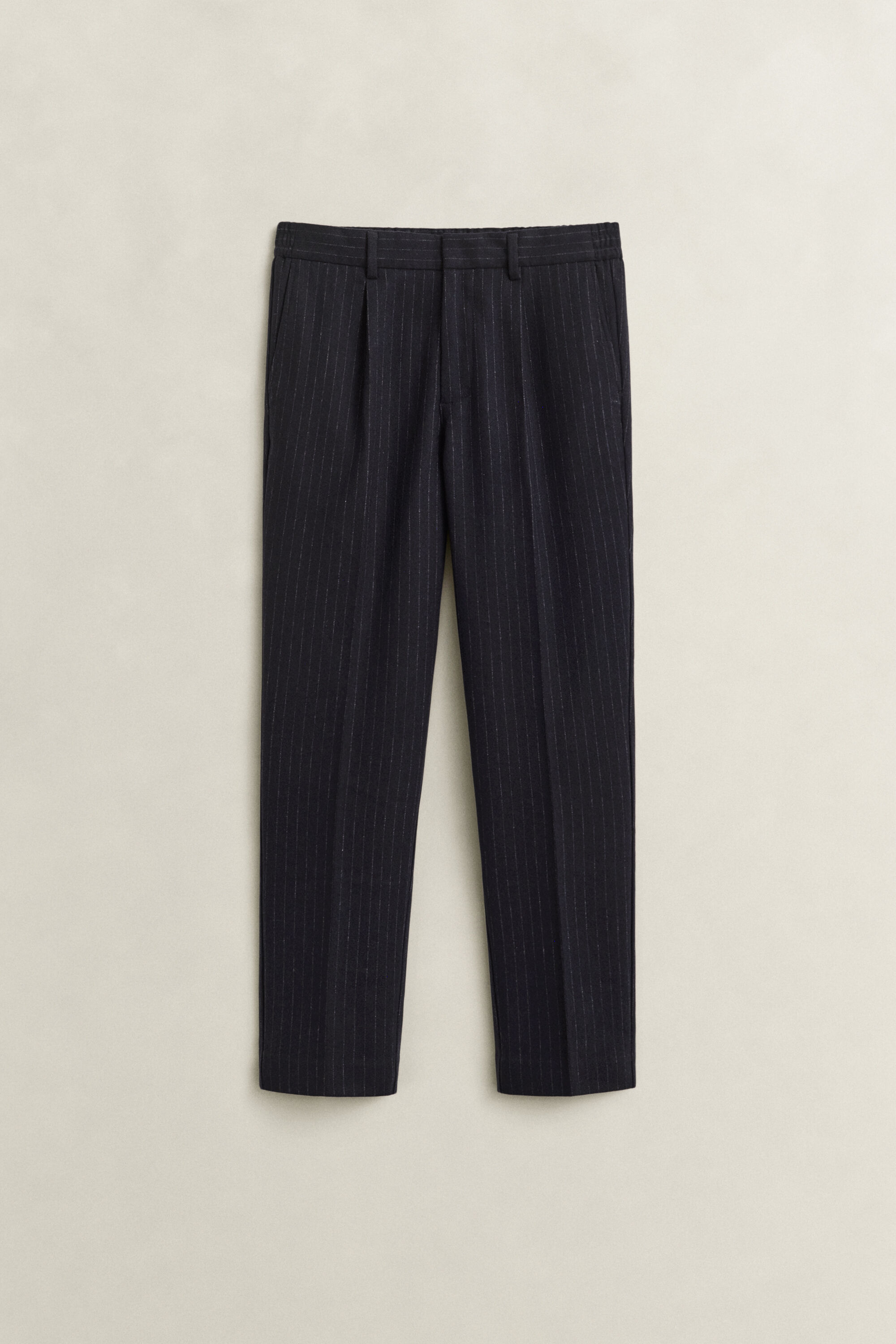 Pantalon coupe fuselée en flanelle de laine