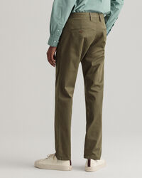 Pantalon chino slim fit en sergé Hallden