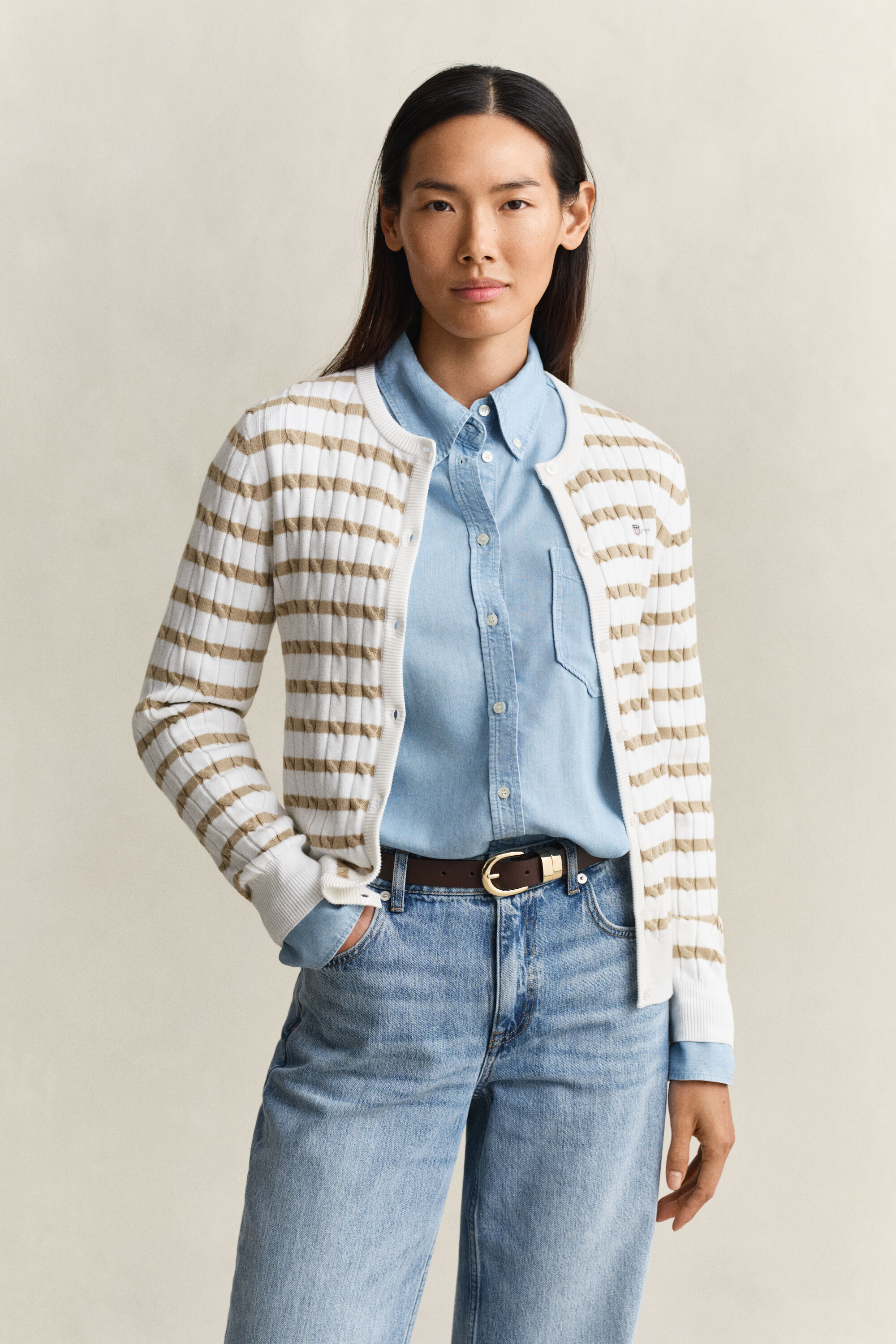 Cardigan en maille torsadée à rayures