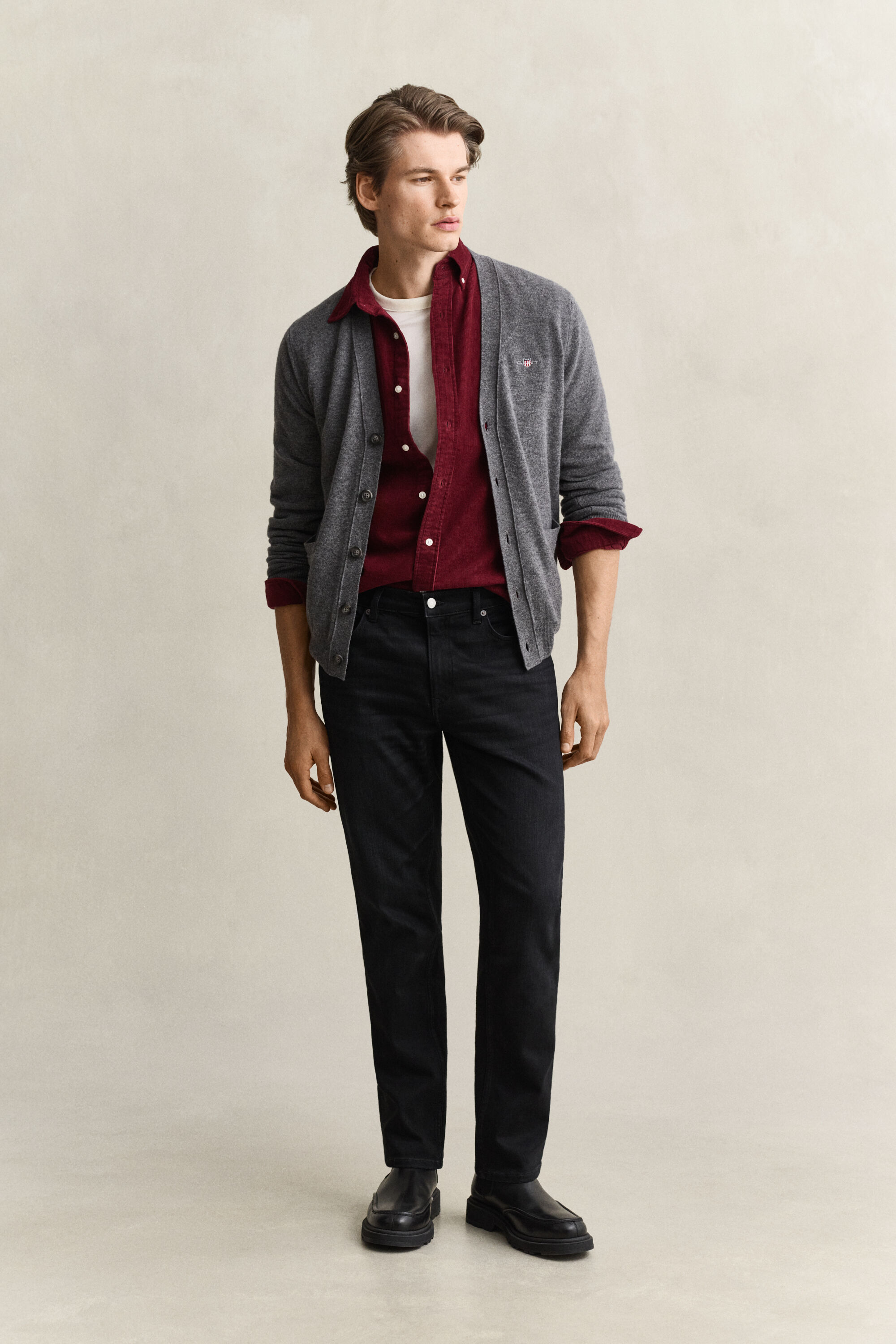 Cardigan col V en laine d’agneau
