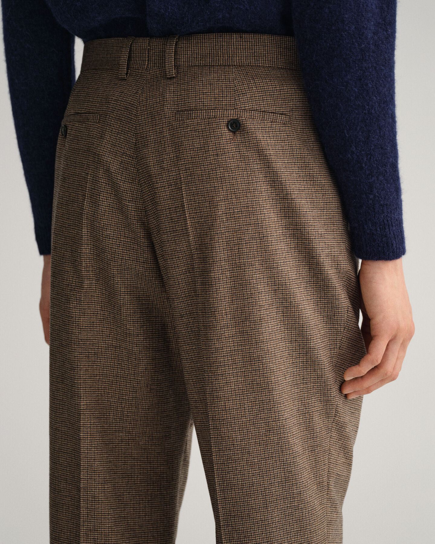 Pantalon de costume à carreaux en motif pied-de-poule