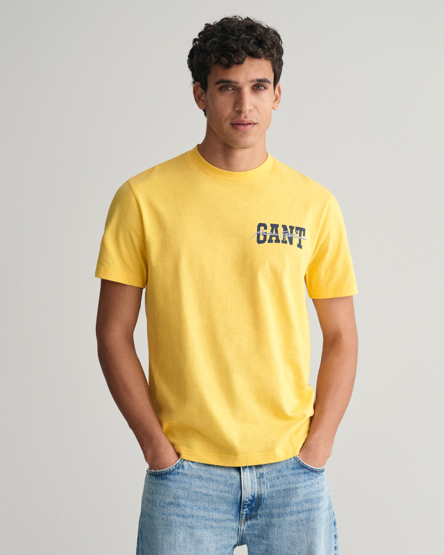 T-shirt GANT Arch Script Graphic
