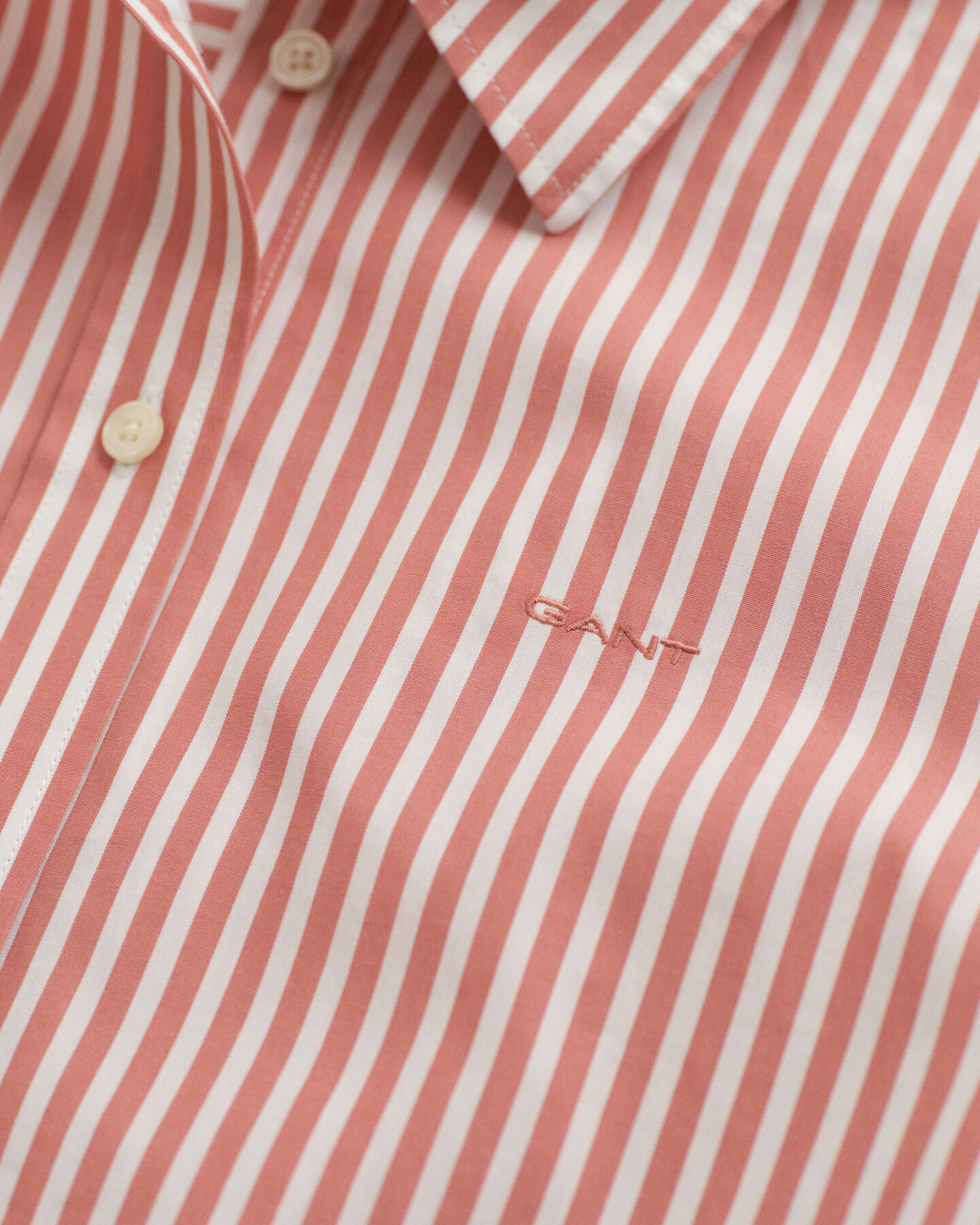 Chemise coupe regular en popeline &agrave; rayures classique