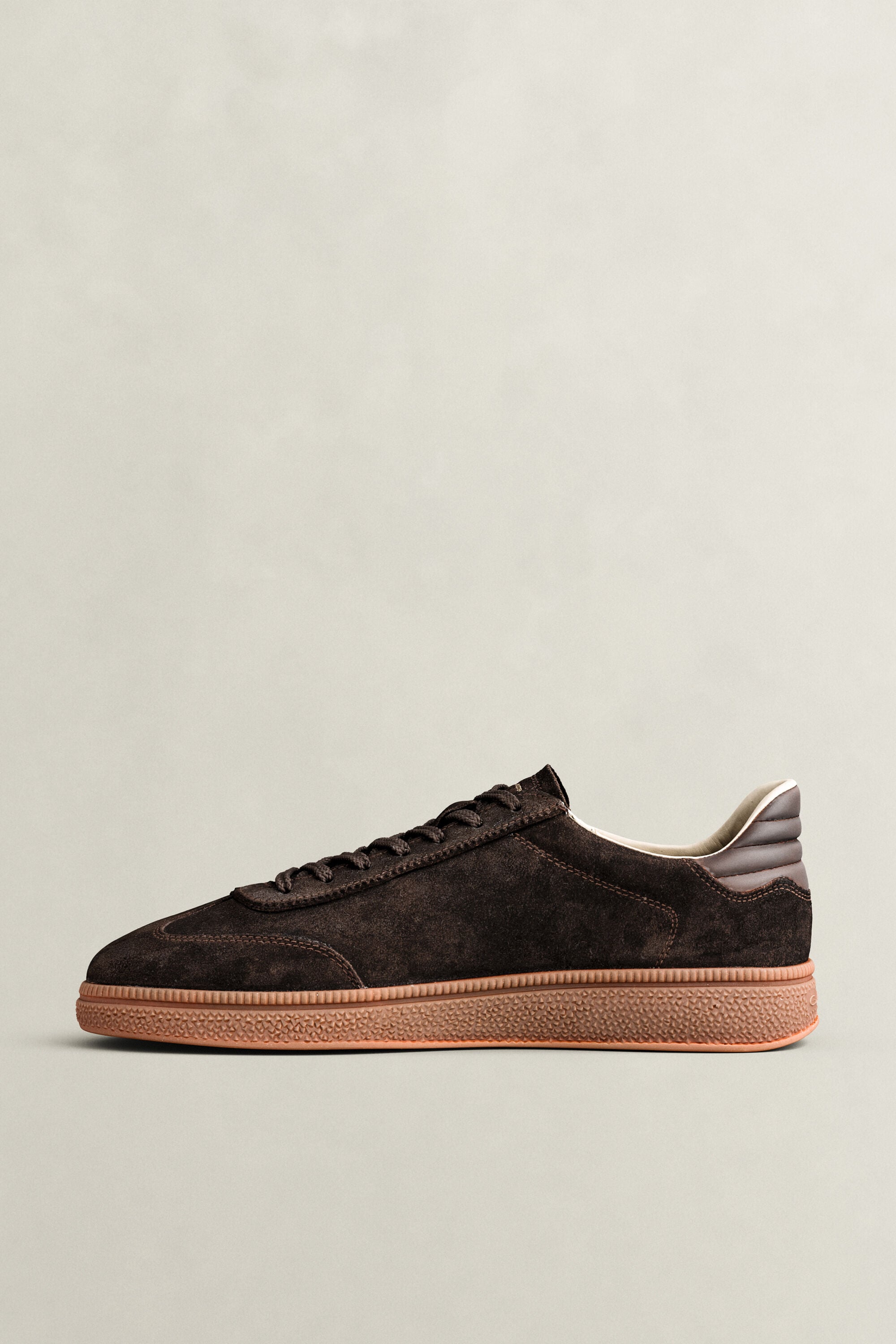 Baskets en daim Cuzmo