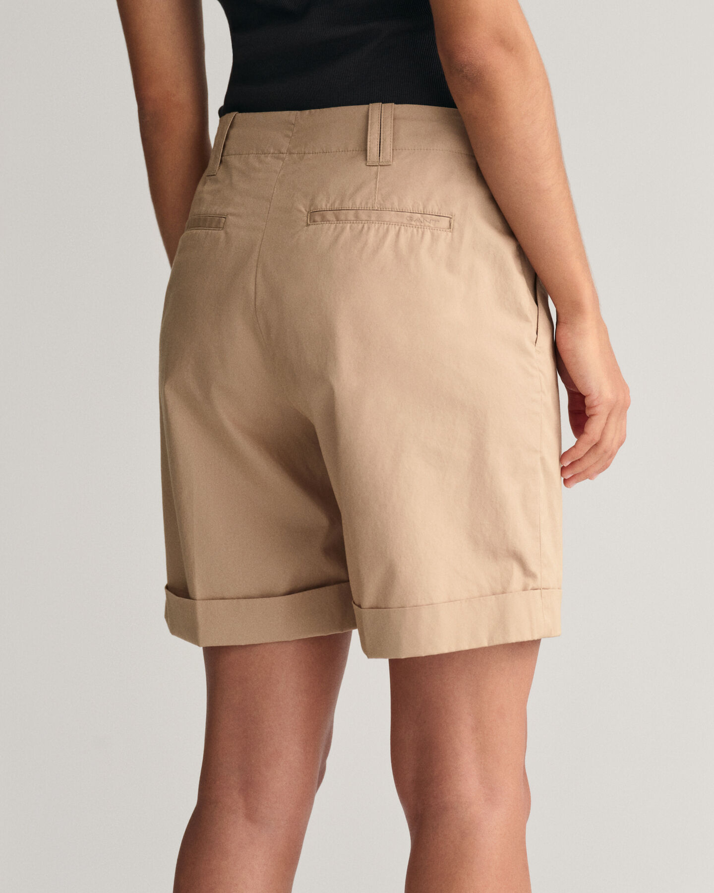 Short chino relaxed fit l&eacute;ger