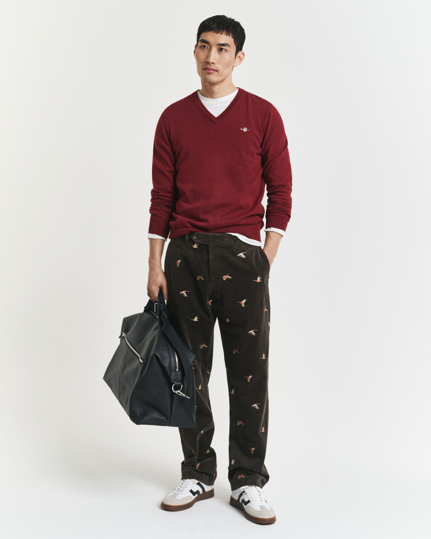 Pull col V en coton classique