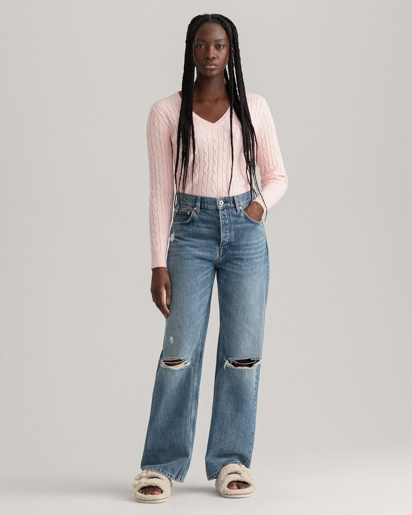 Pull col V en coton stretch &agrave; torsades