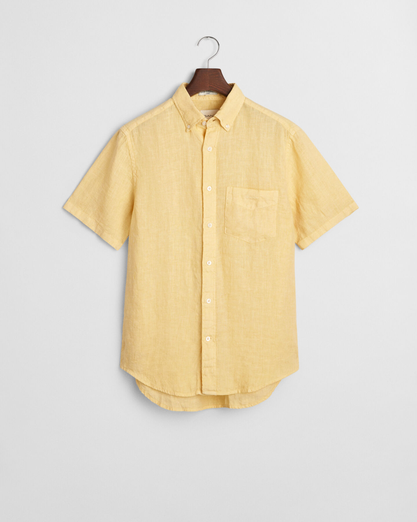 Chemise regular fit en lin teint en pièce à manches courtes