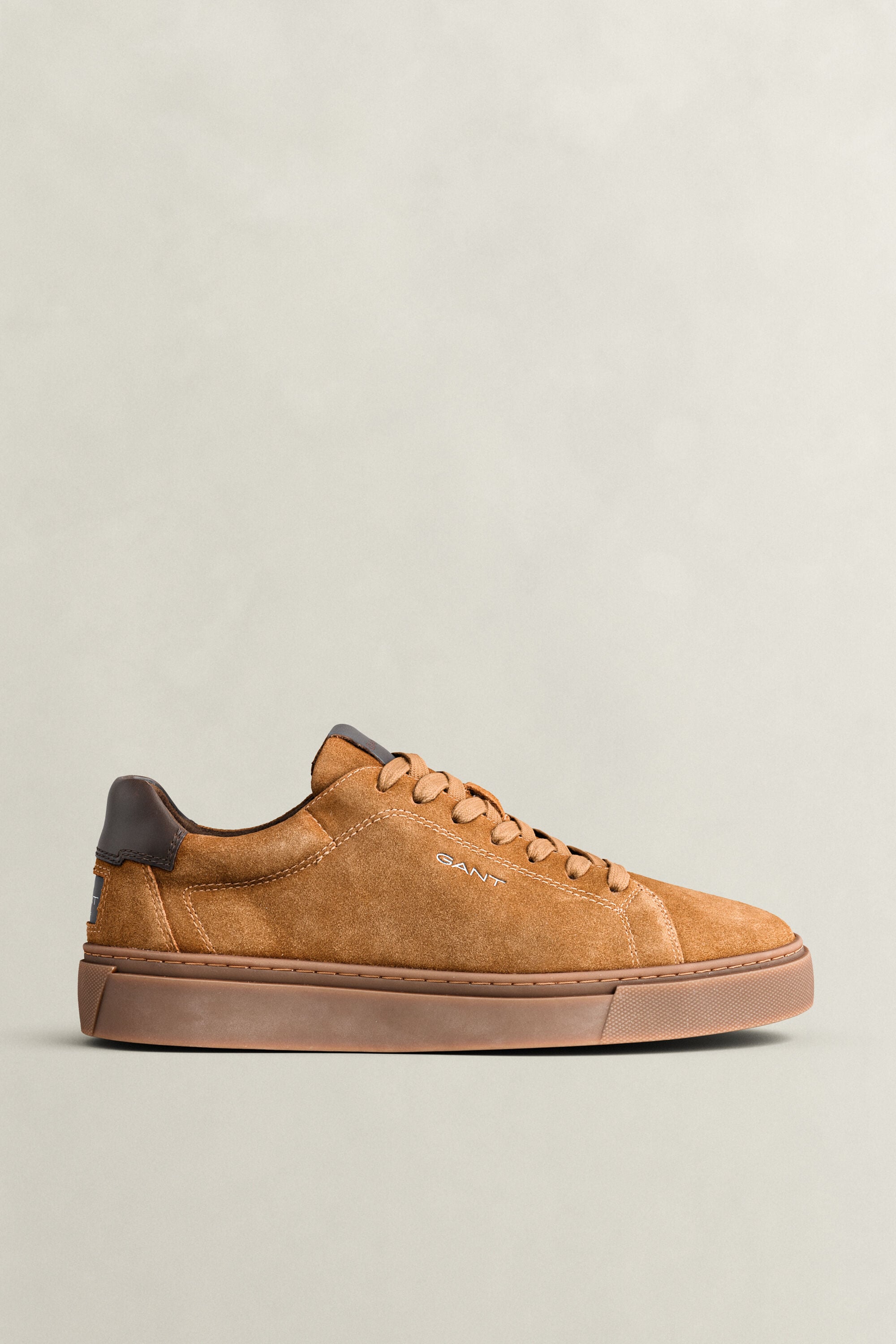 Baskets en daim McJulien