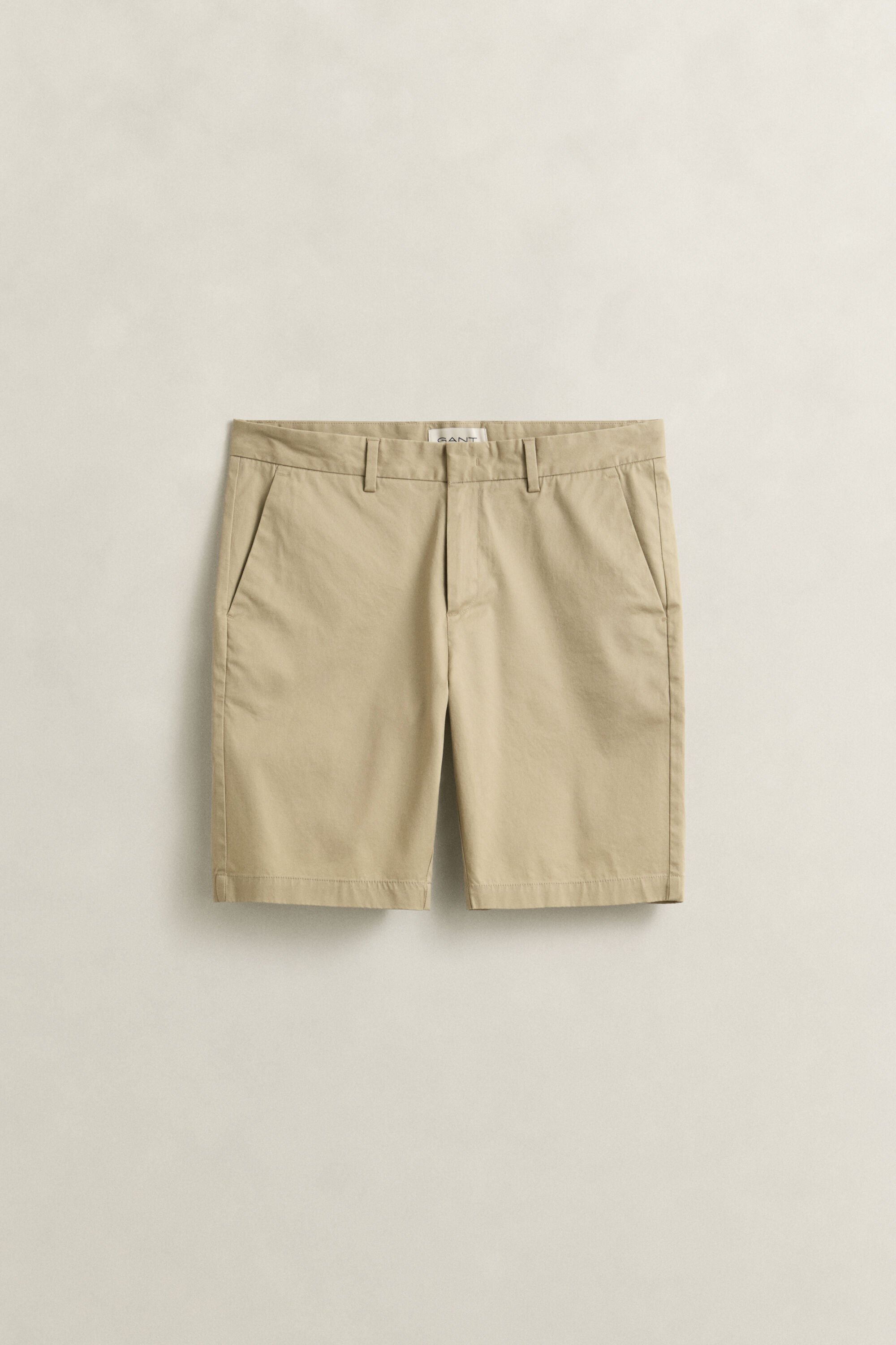 Short chino sportif