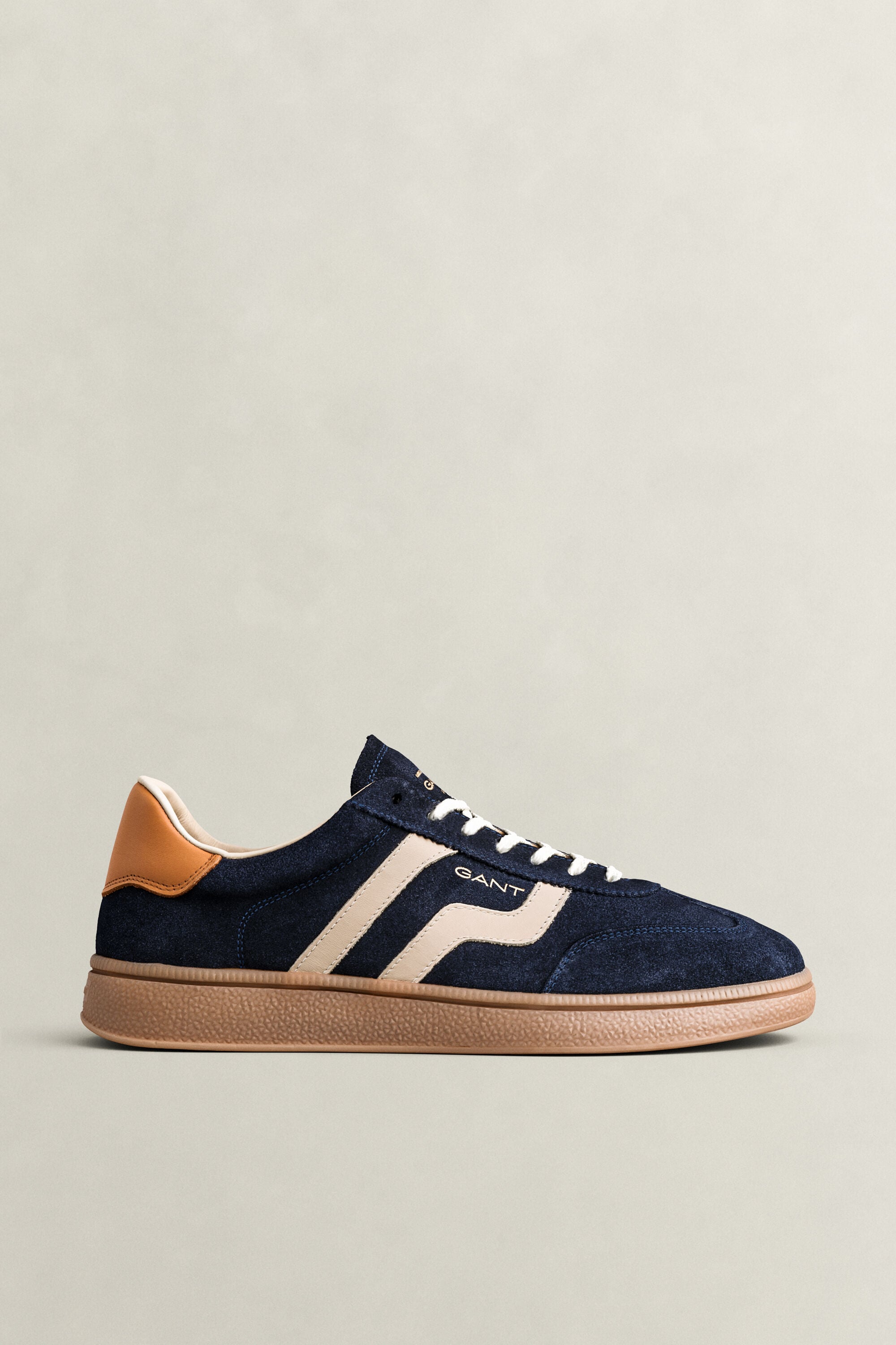 Baskets en daim Cuzmo