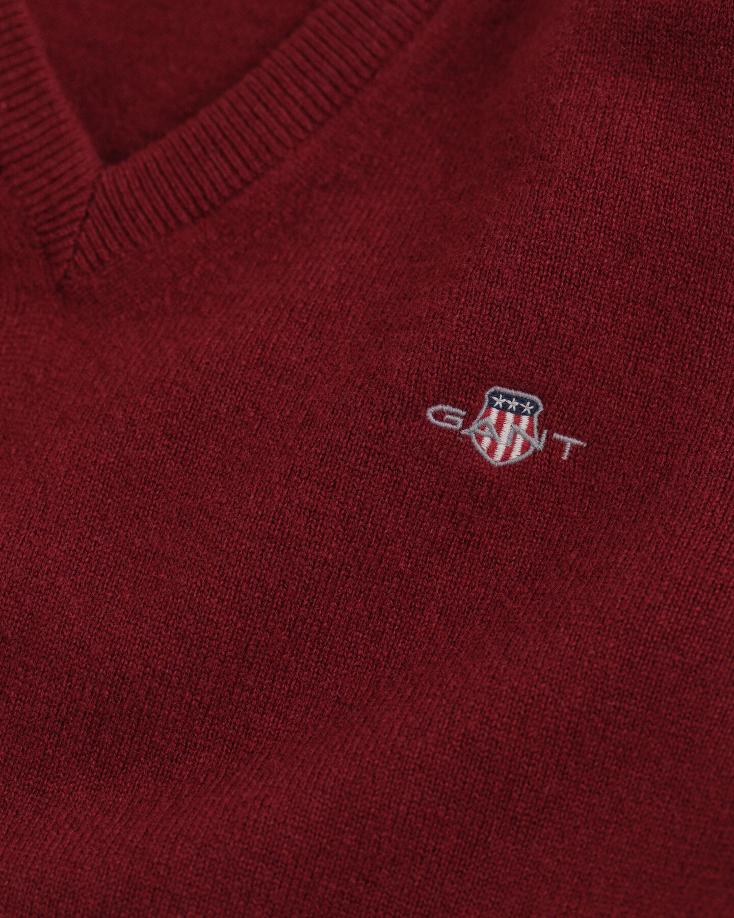 Pull col V en laine d'agneau ultrafine