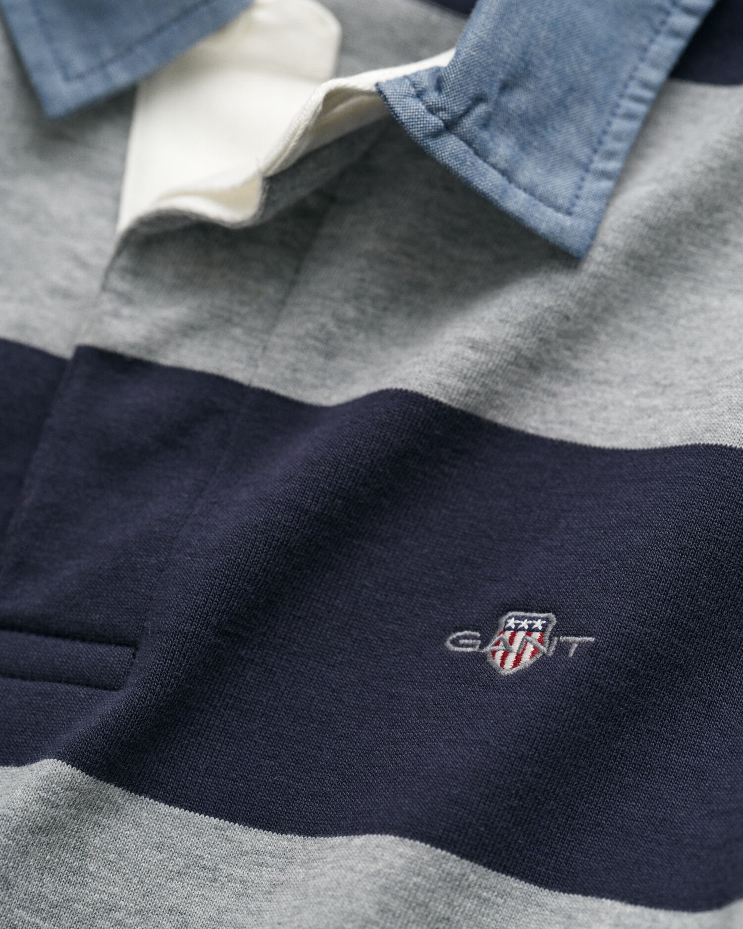 Heavy Rugger à rayures avec col en chambray