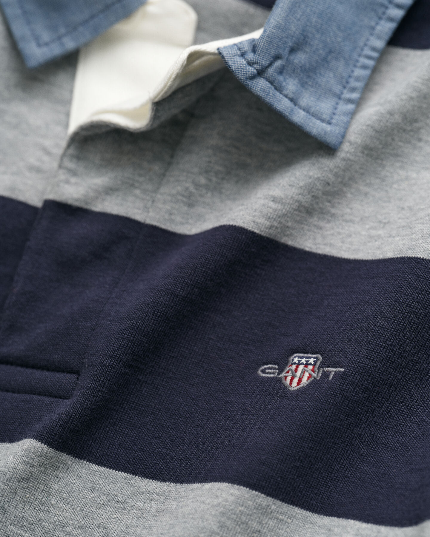 Heavy Rugger à rayures avec col en chambray