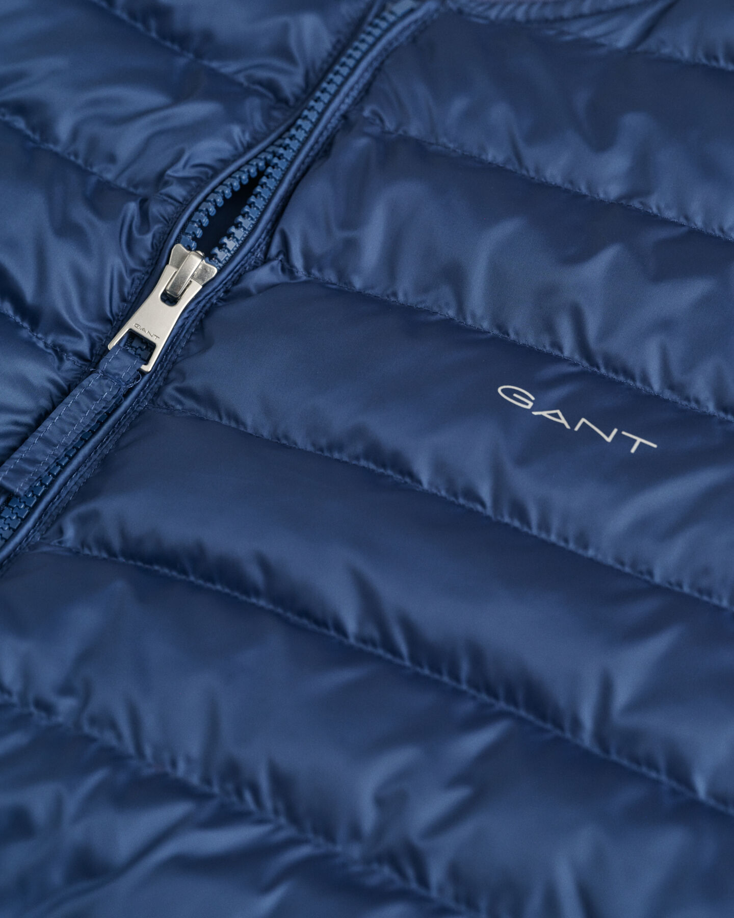 Doudoune sans manches l&eacute;g&egrave;re et rembourr&eacute;e style aviateur