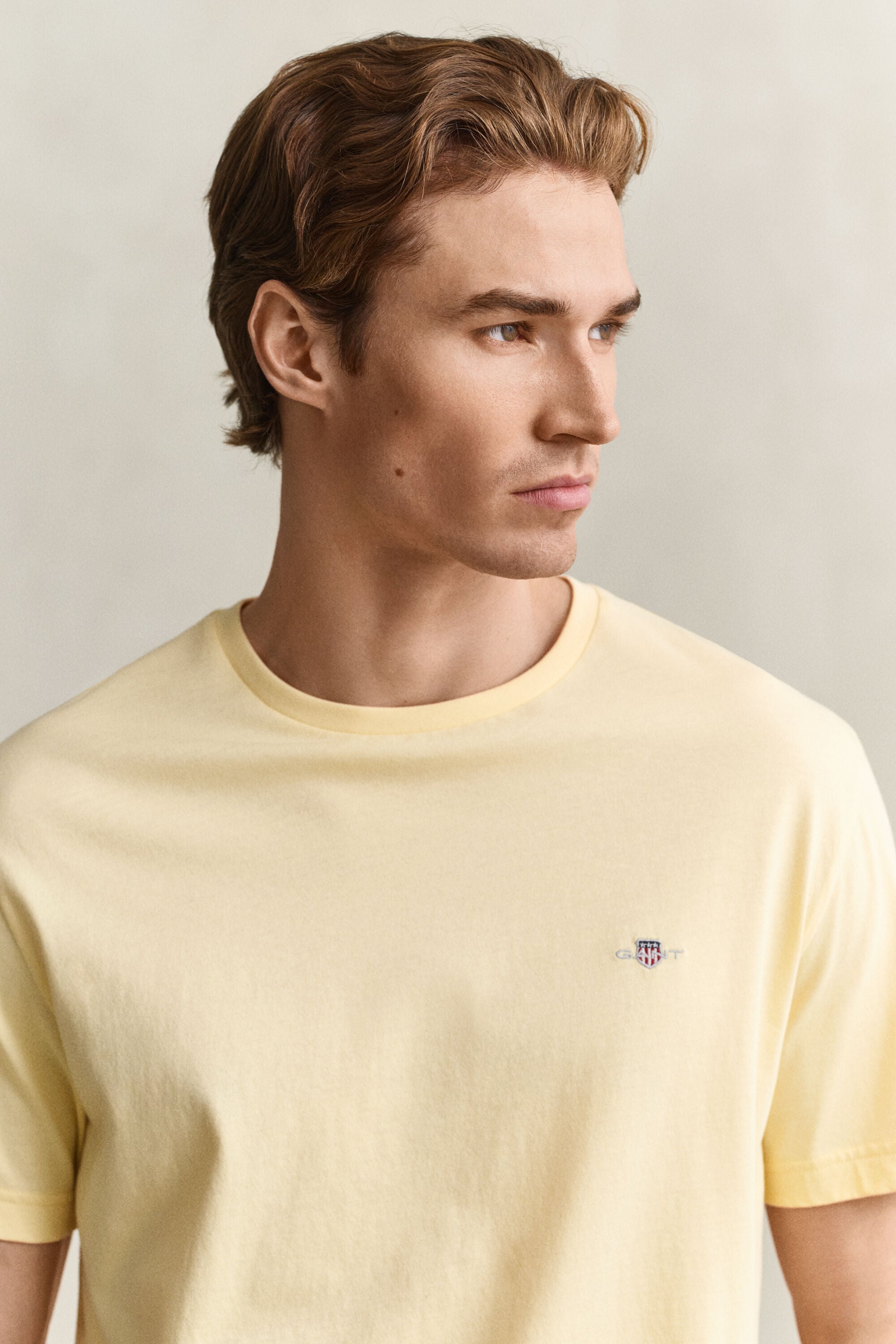 T-shirt coupe regular avec écusson