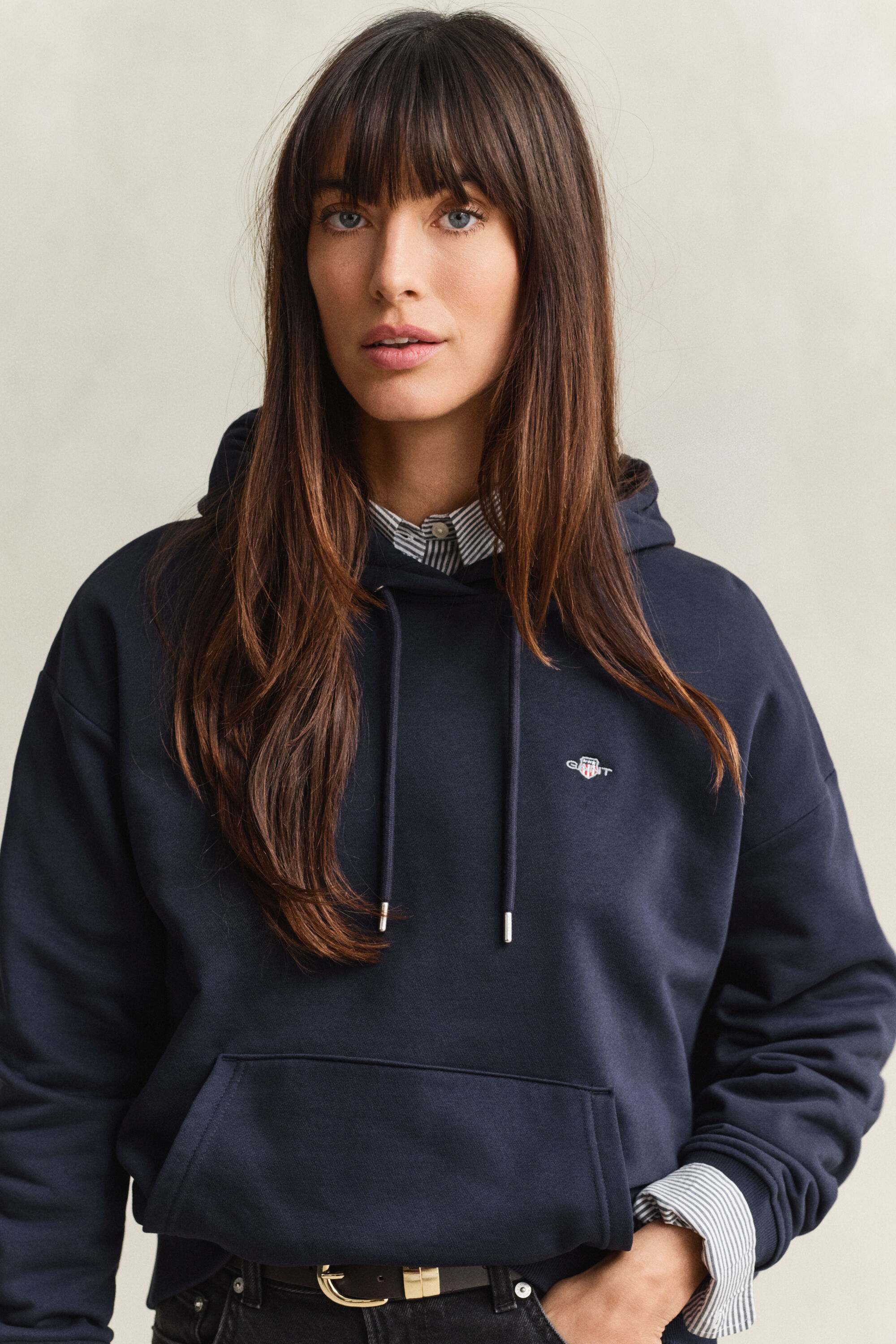 Sweat à capuche avec écusson