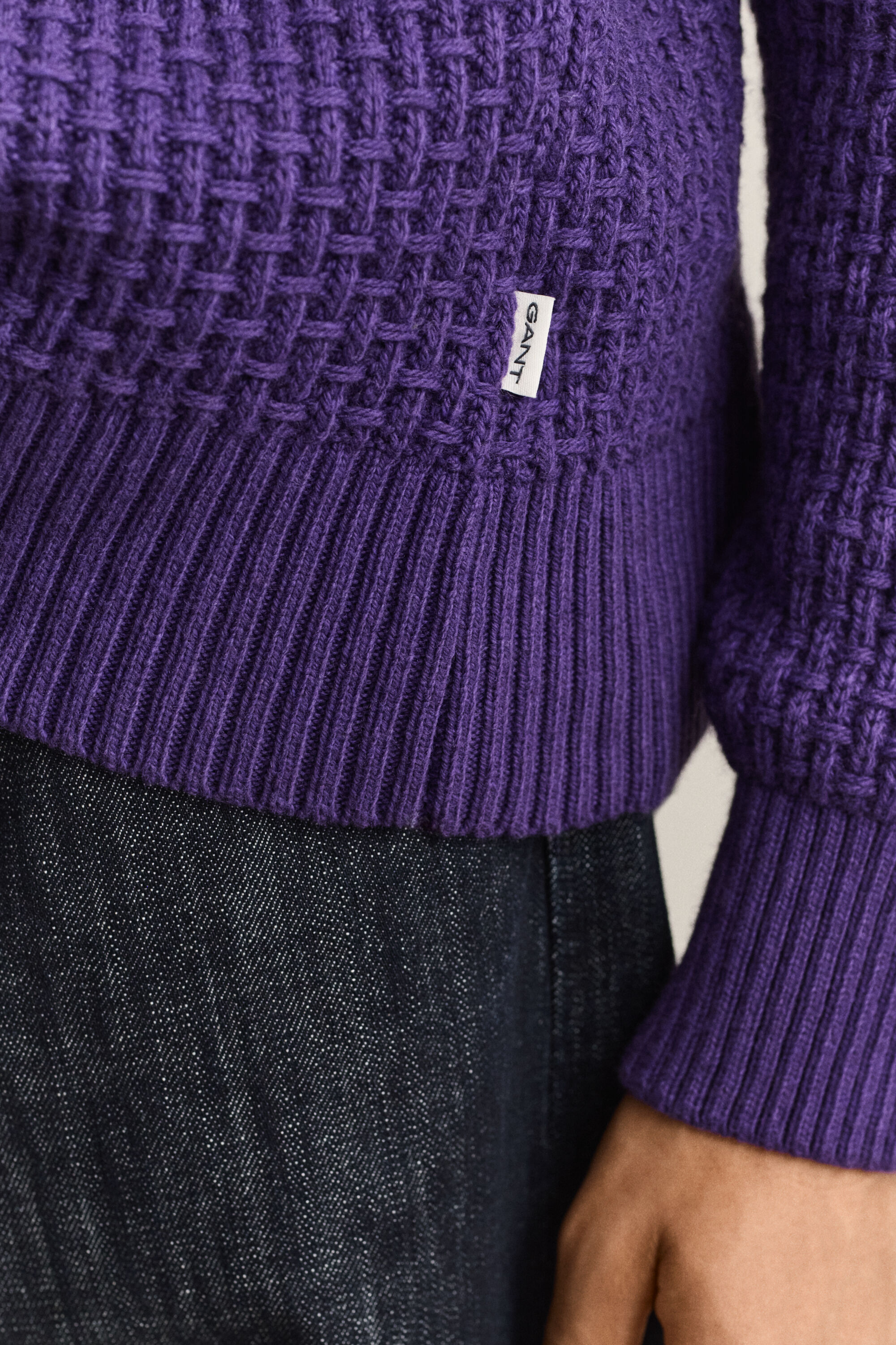Pull texturé à col roulé en coton et laine