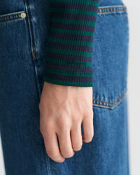 Haut col roulé côtelé à rayures et manches longues