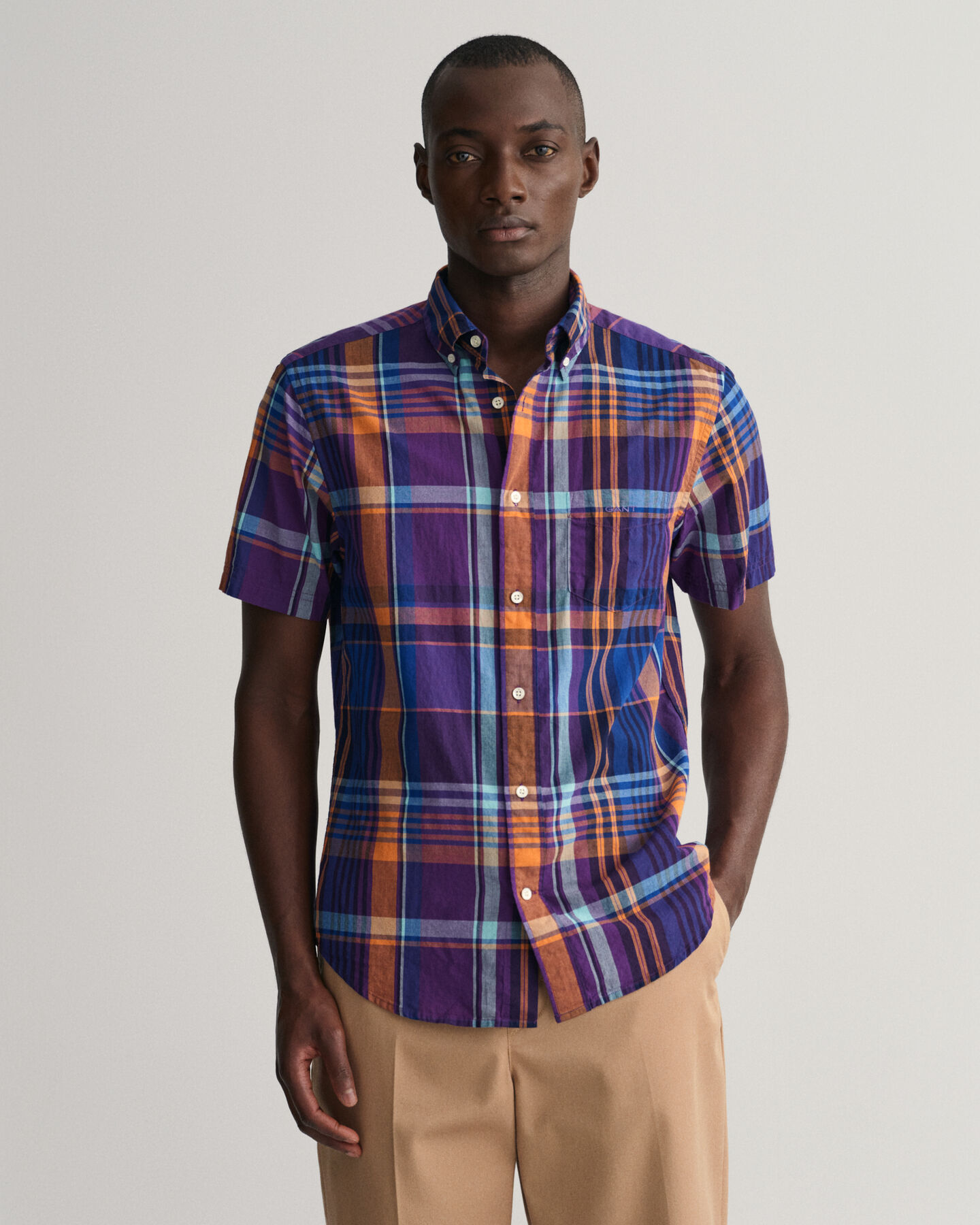 Chemise regular fit &agrave; carreaux madras color&eacute;s et manches courtes