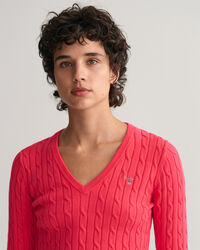 Pull col V en maille de coton stretch &agrave; torsades