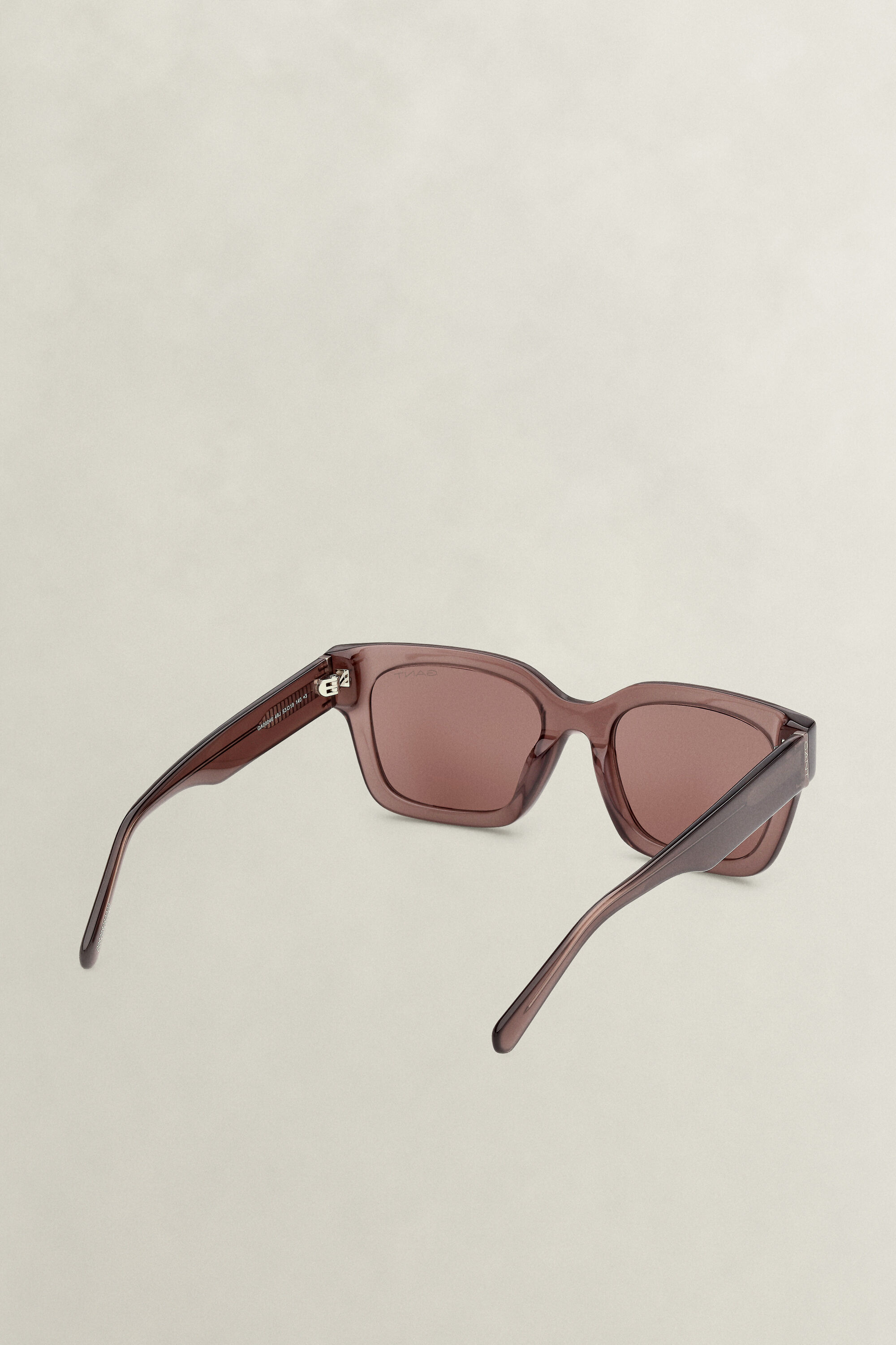 Lunettes de soleil géométriques