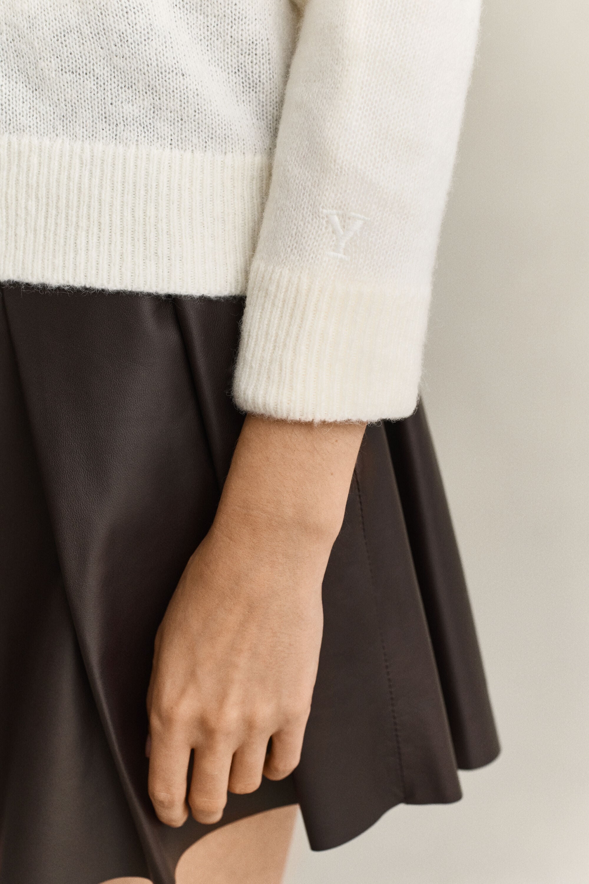 Pull col V Gant x Yale
