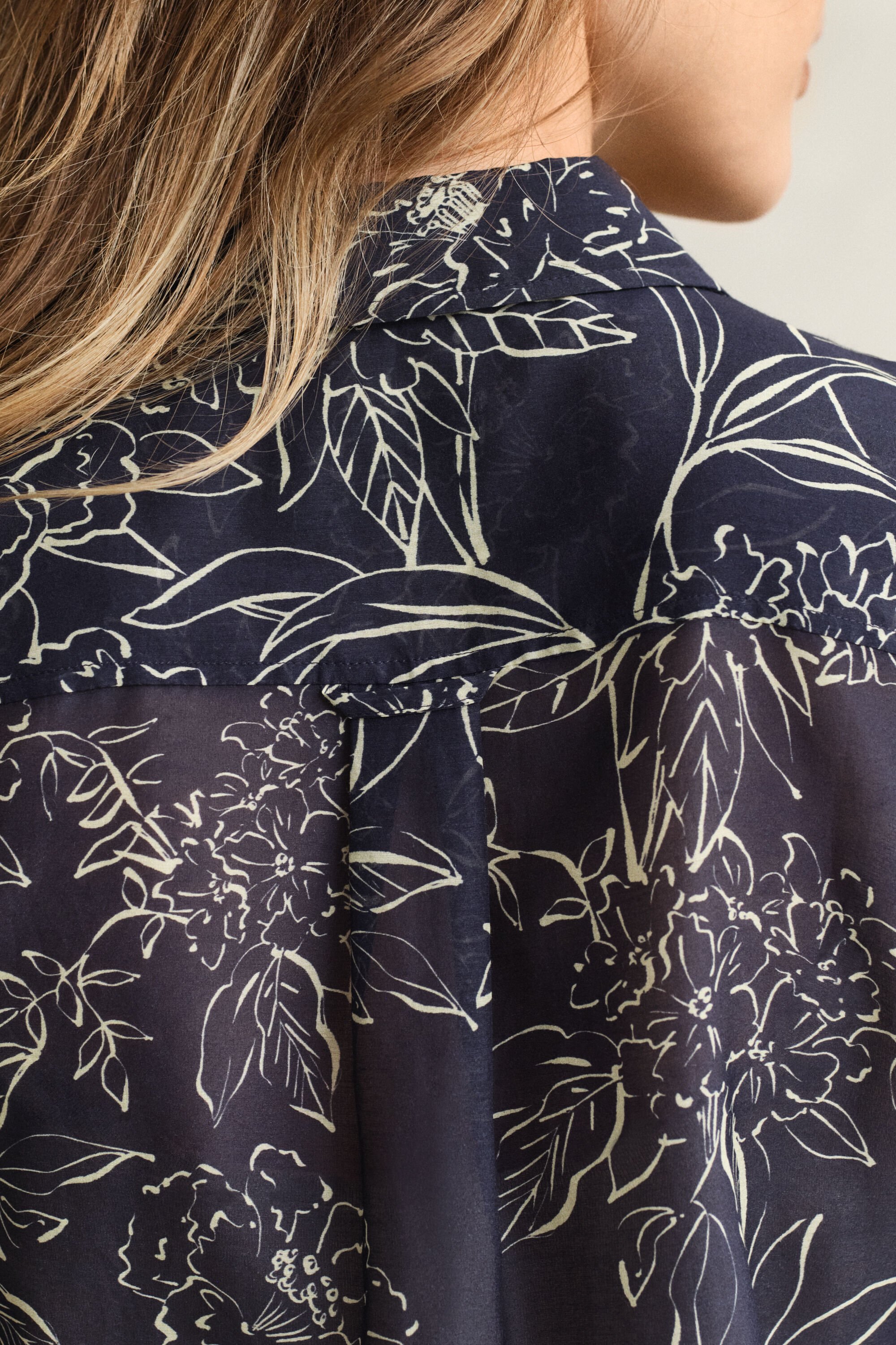 Chemise coupe regular en coton et soie à imprimé floral