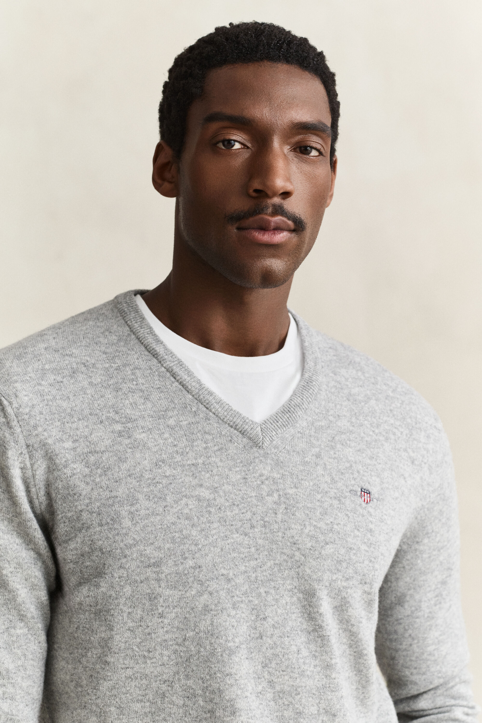 Pull col V en laine d’agneau