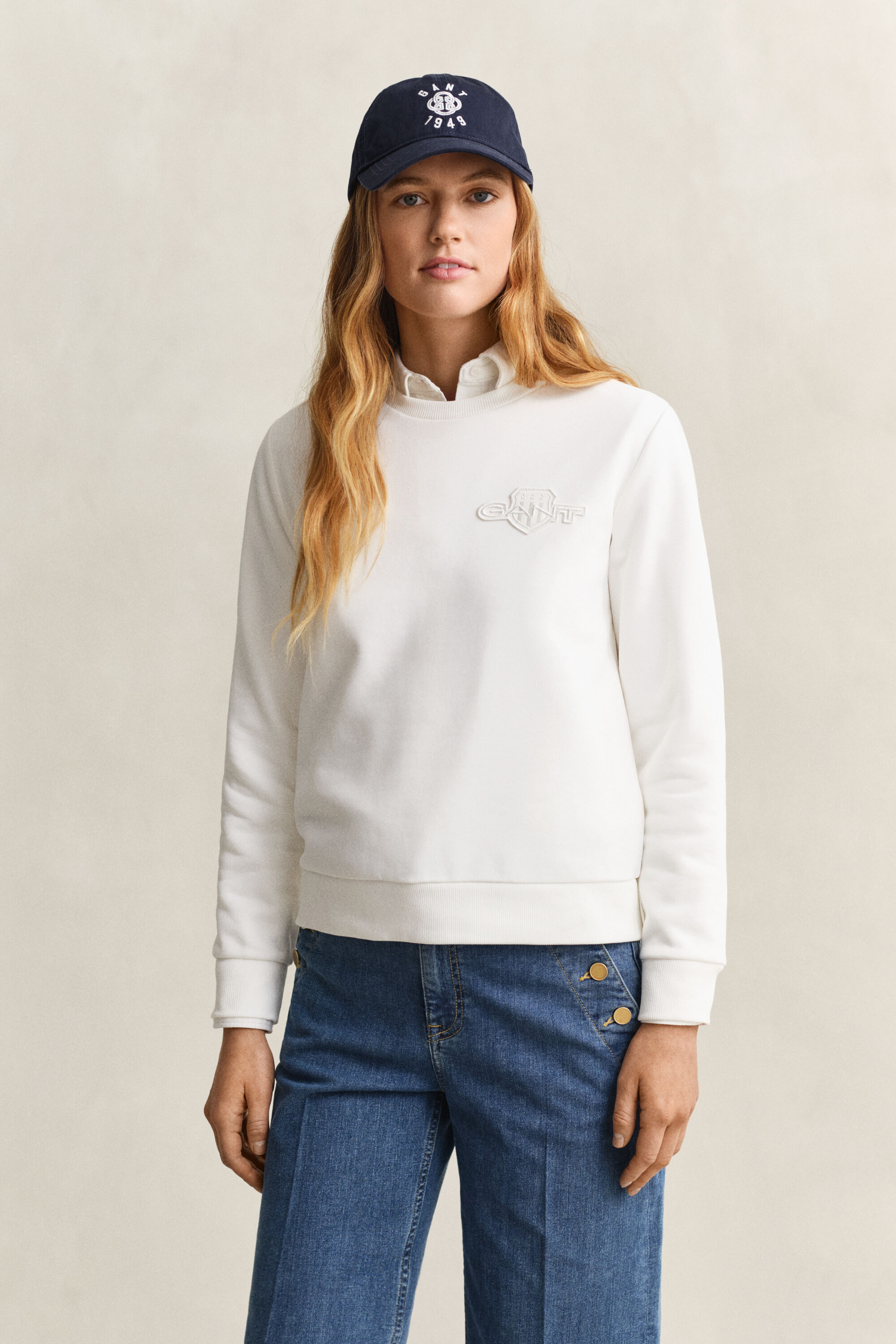 Sweat-shirt rond avec écusson ton sur ton