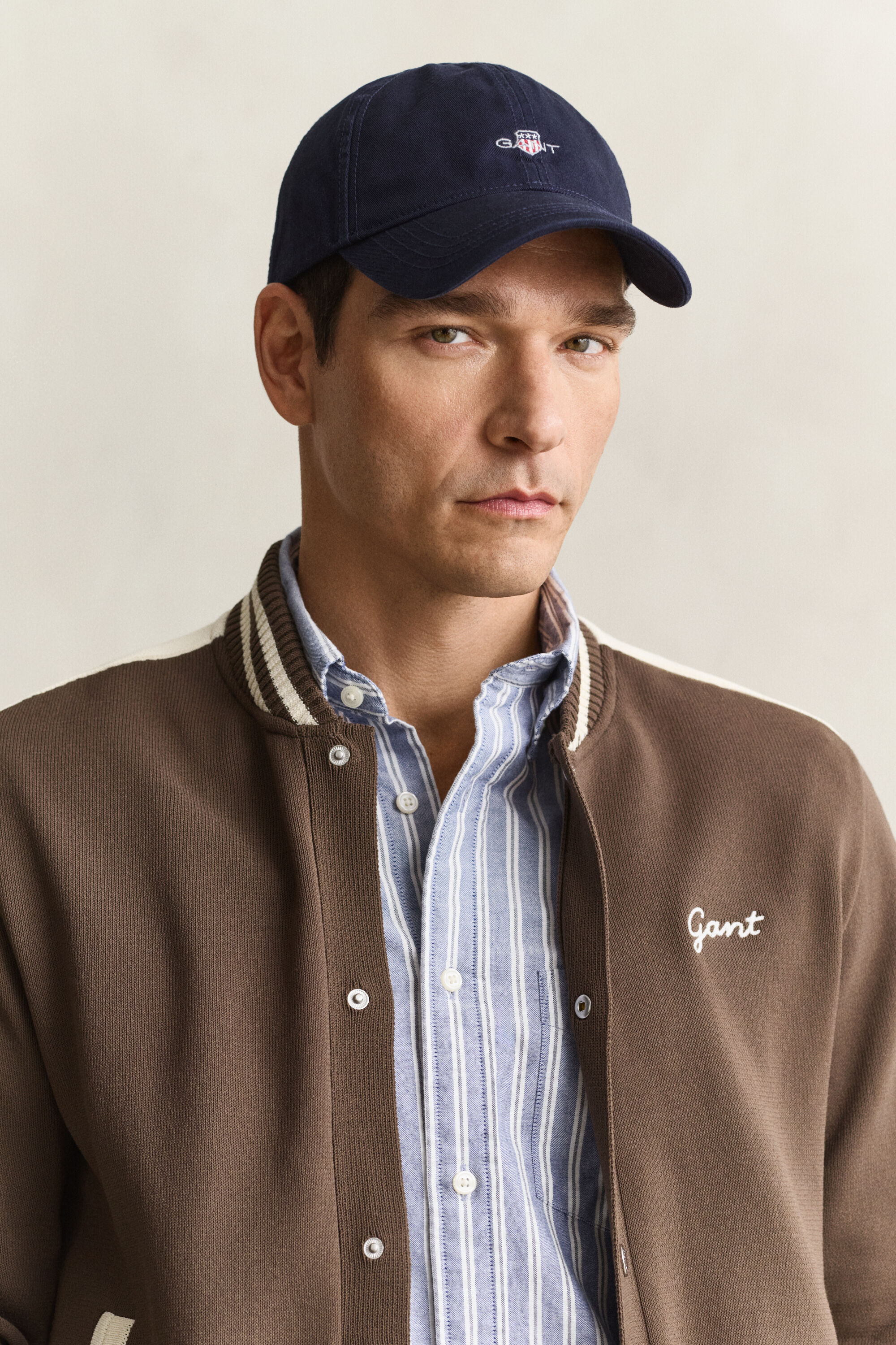 Casquette en sergé de coton avec écusson