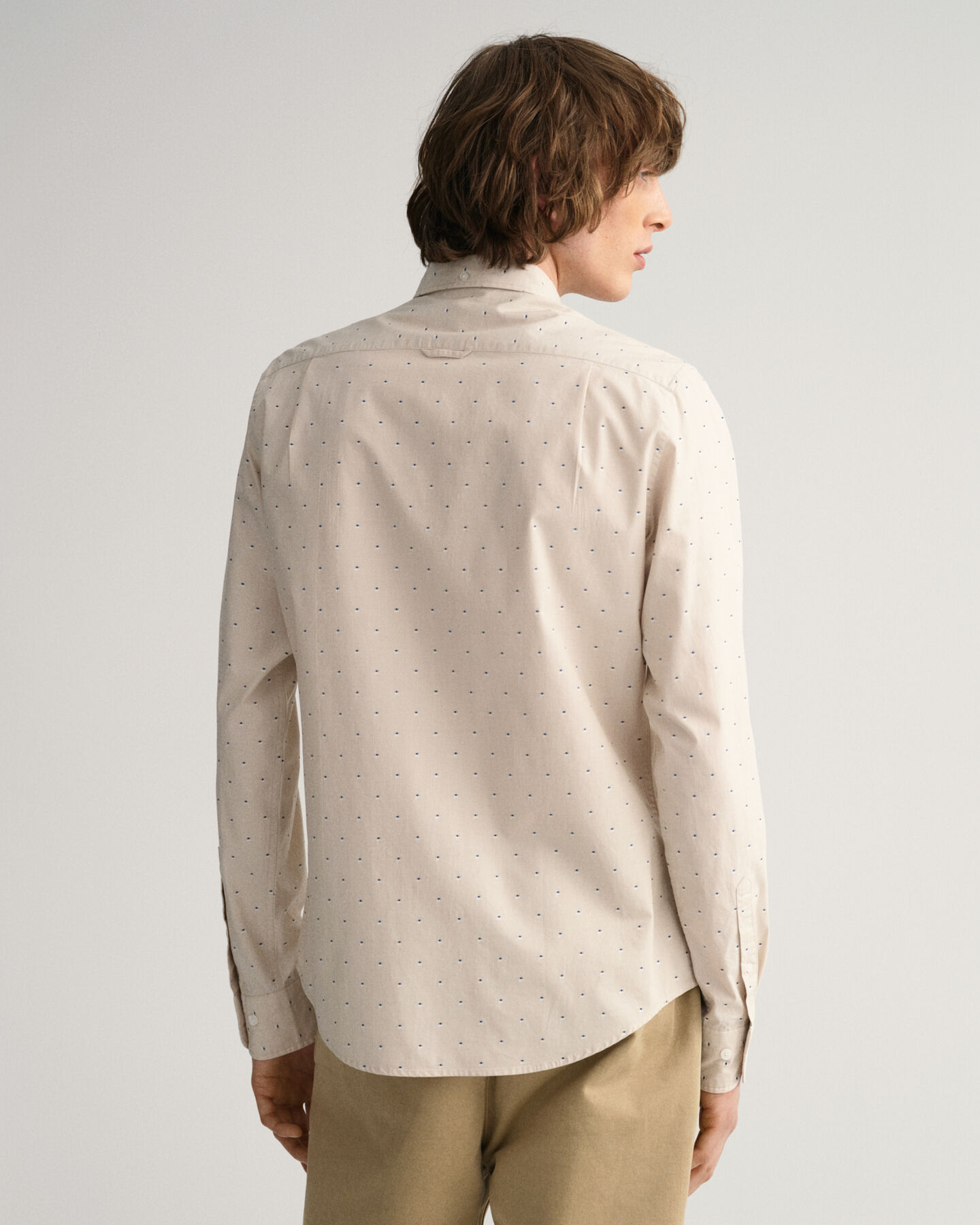 Chemise slim fit &agrave; pois dobby