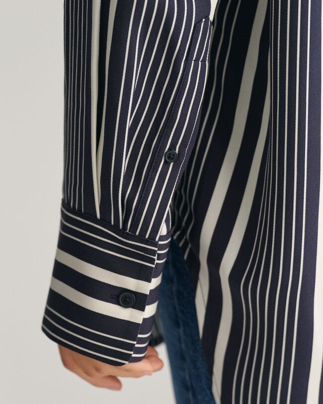 Chemise relaxed fit &agrave; imprim&eacute; ray&eacute;