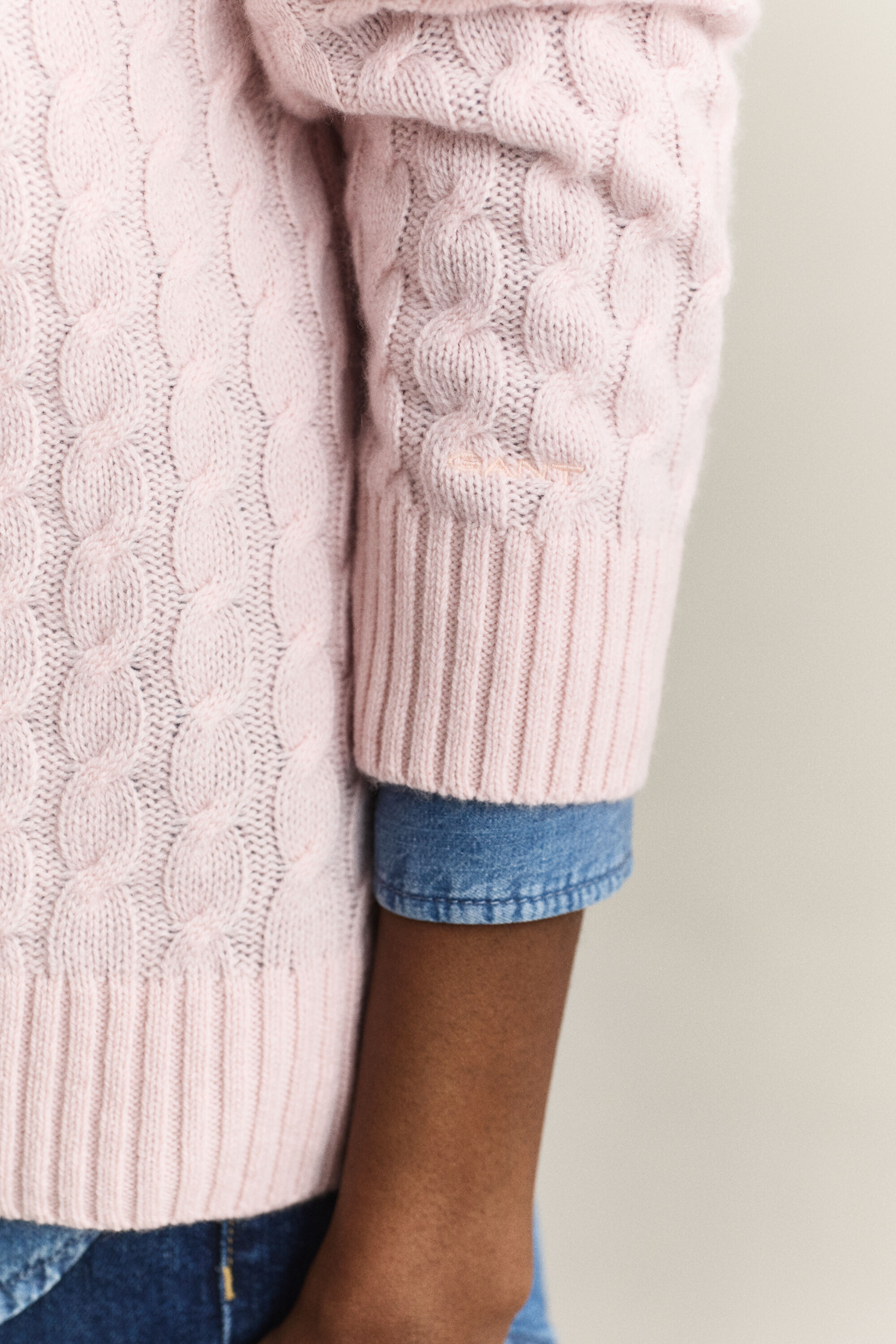 Pull en cachemire à maille torsadée
