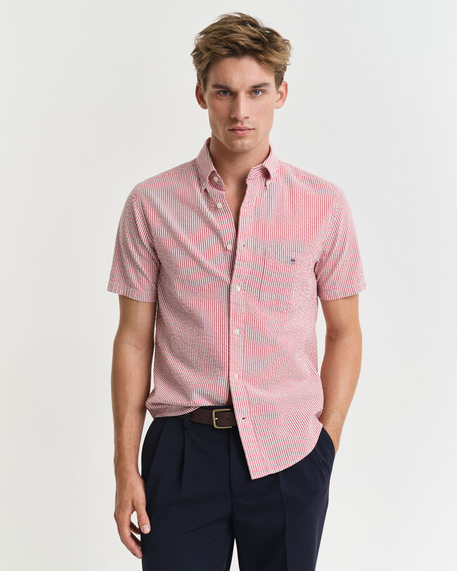 Chemise coupe regular rayée à manches courtes en Seersucker