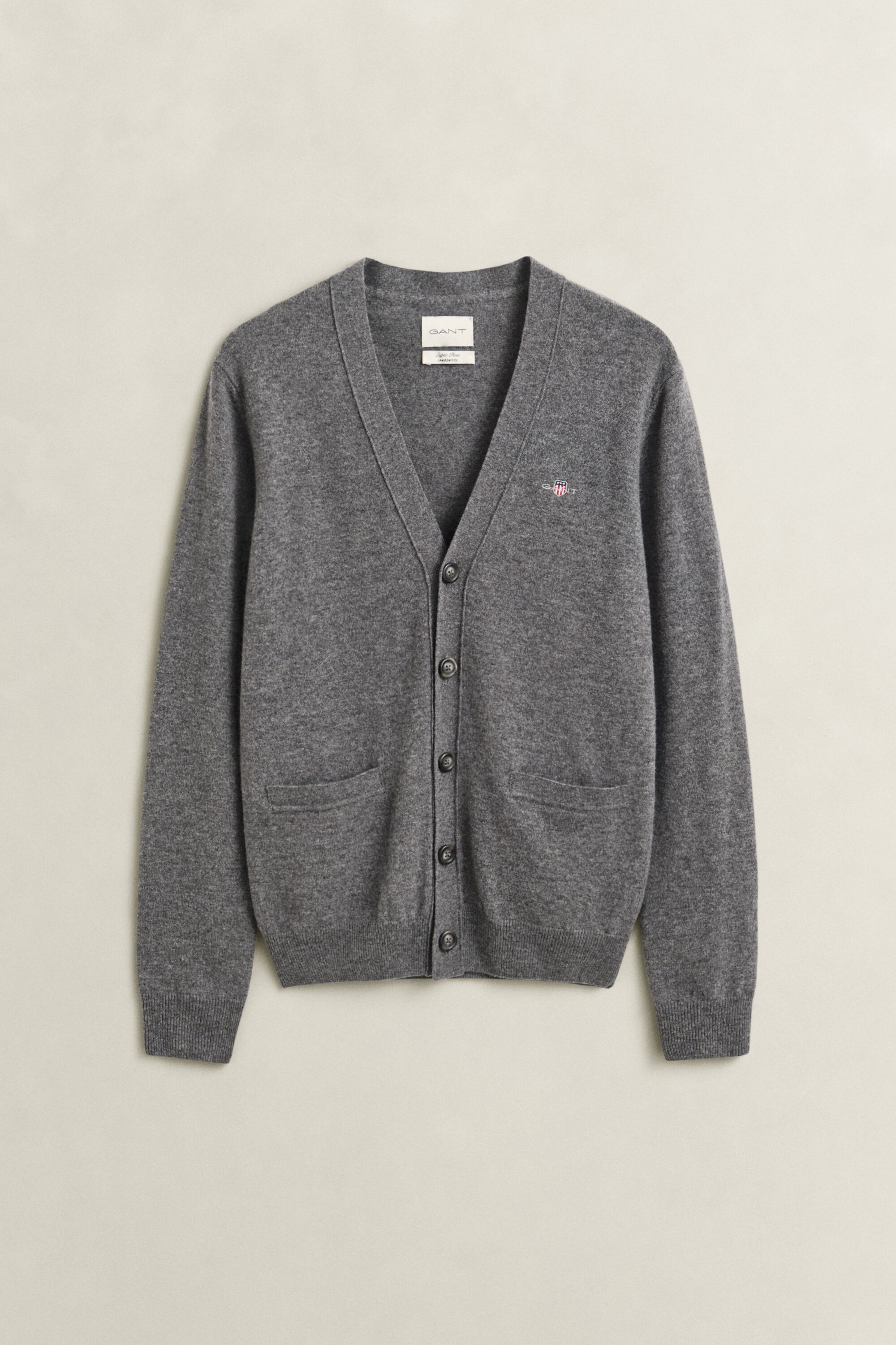 Cardigan col V en laine d’agneau