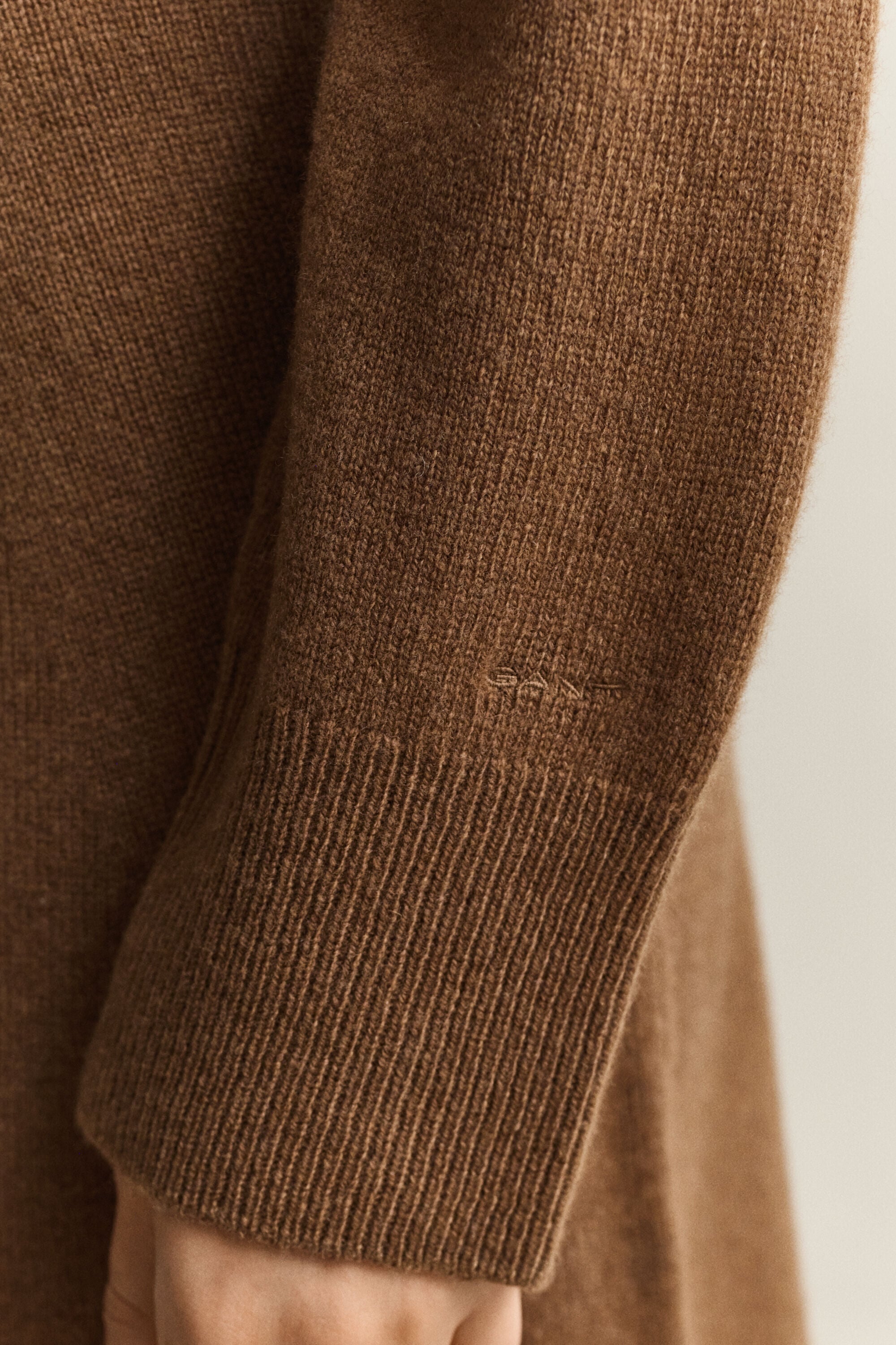 Robe à col roulé en laine et cachemire