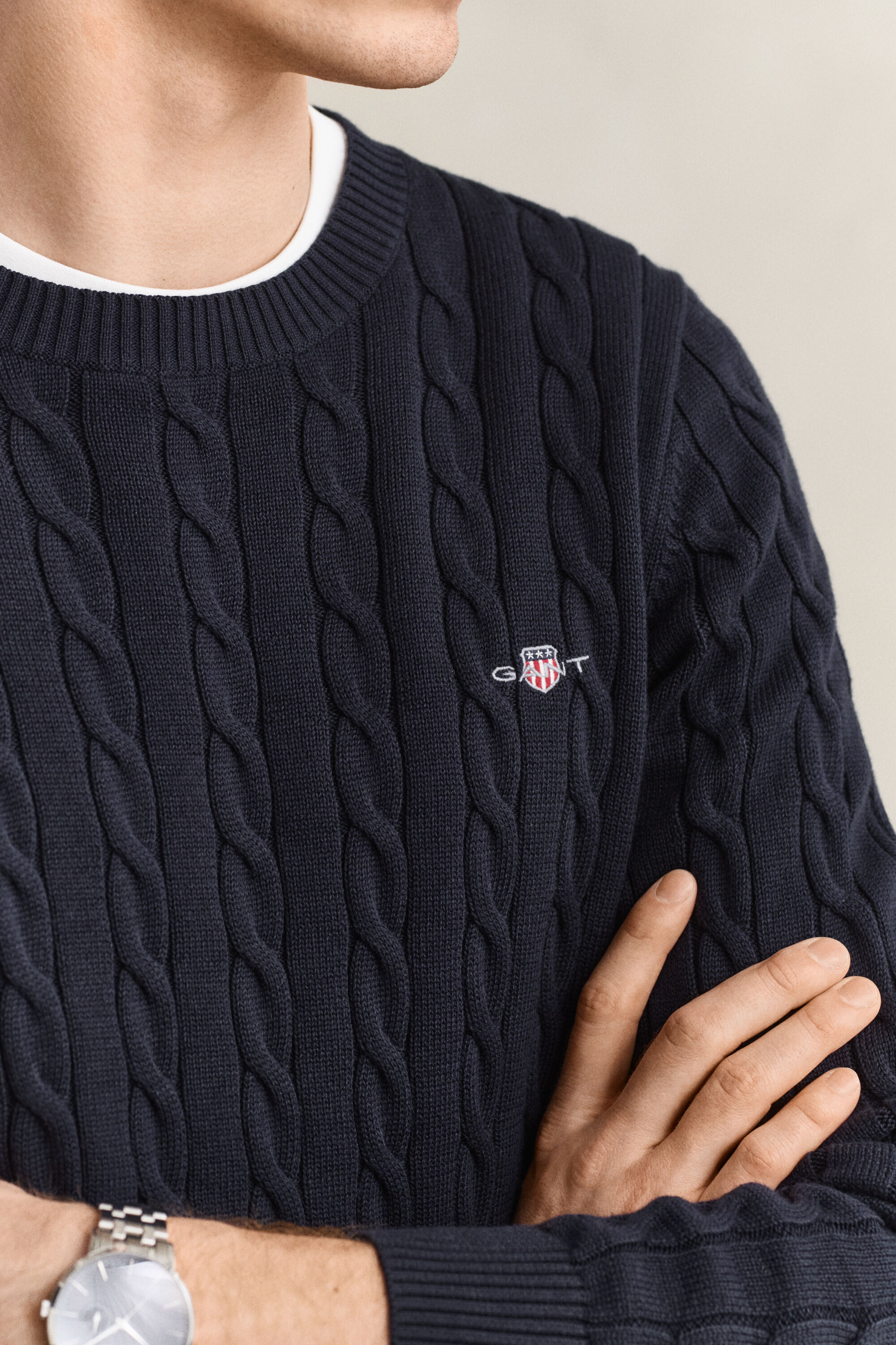 Pull en maille torsadée classique