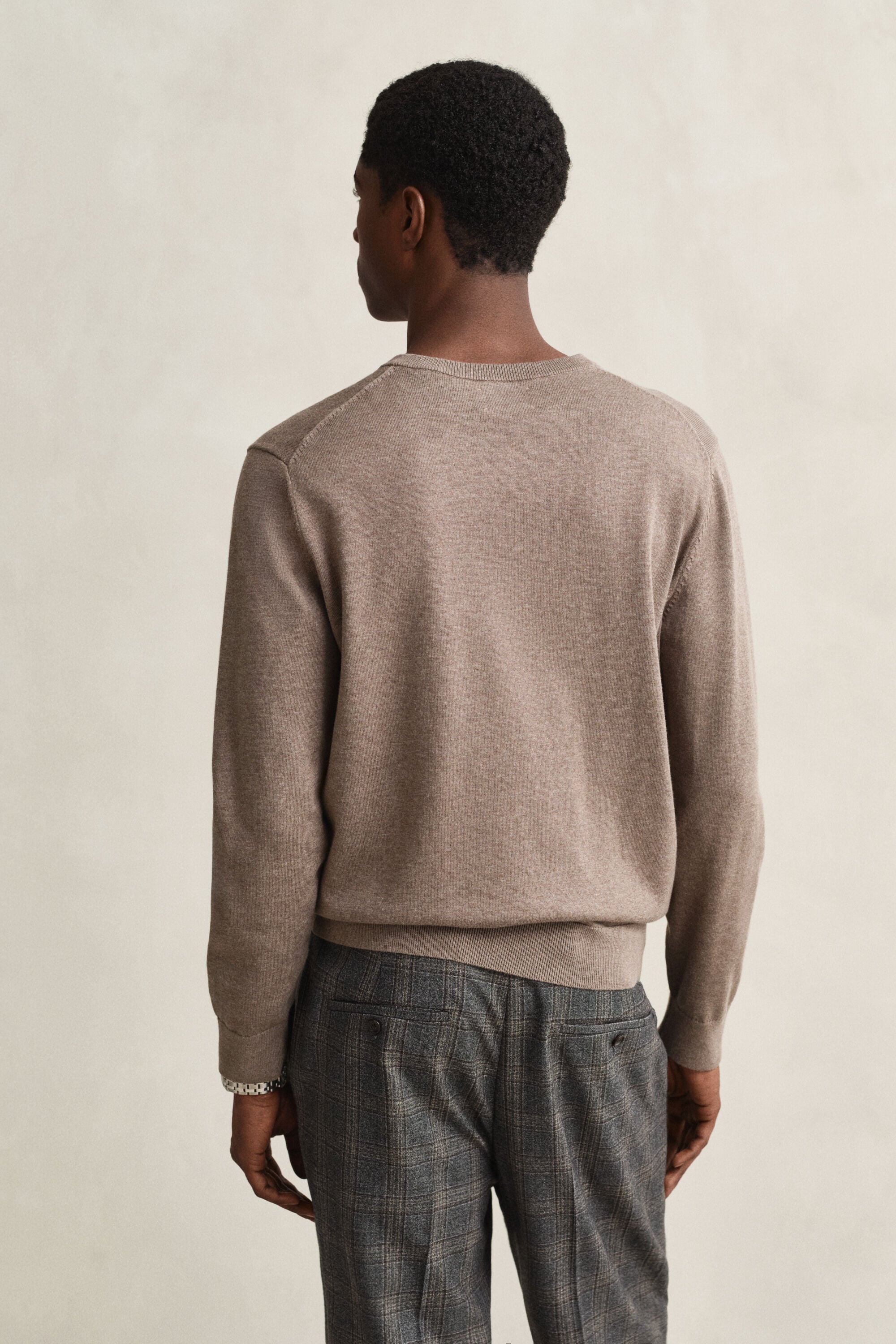 Pull col V en coton classique