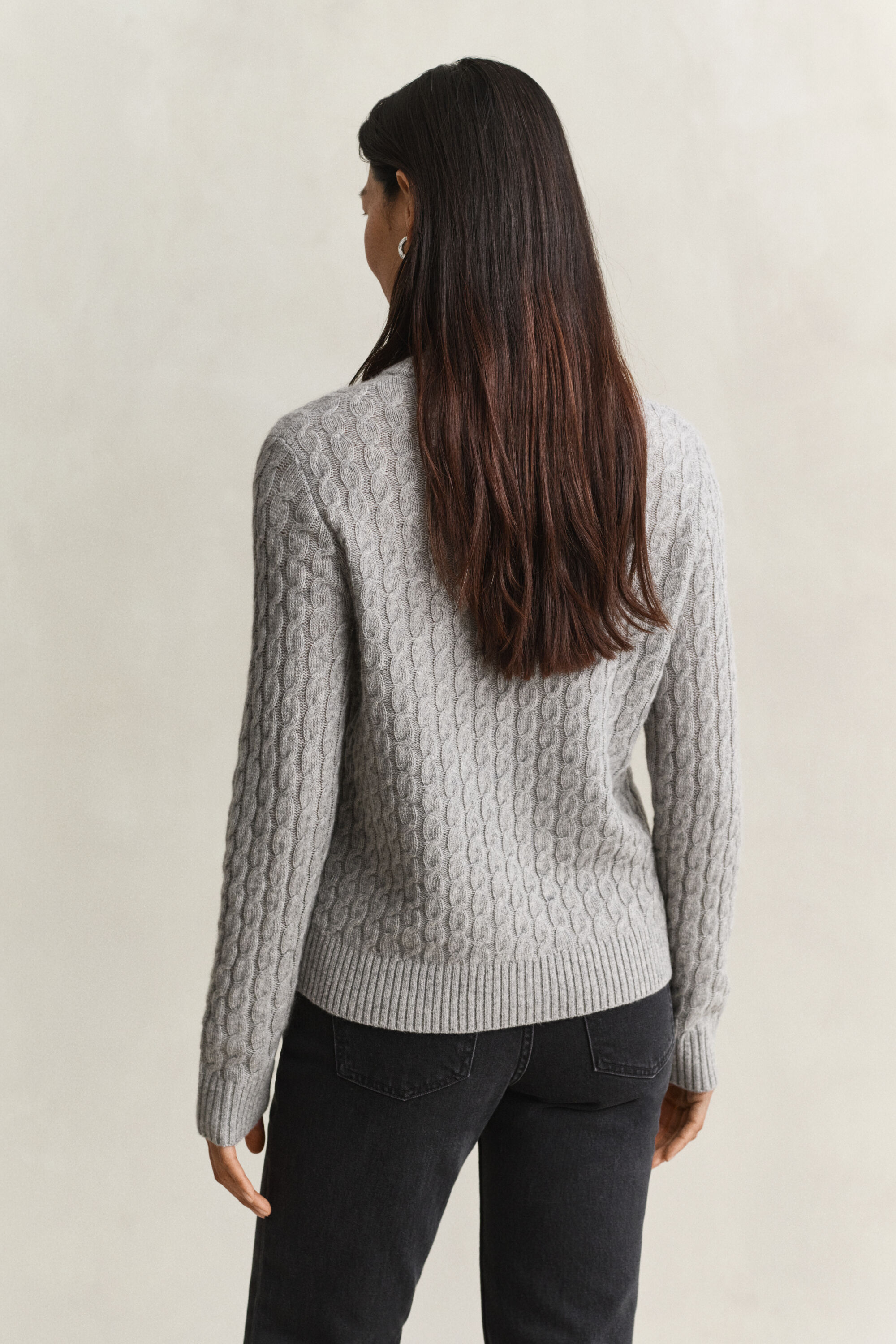 Pull en cachemire à maille torsadée