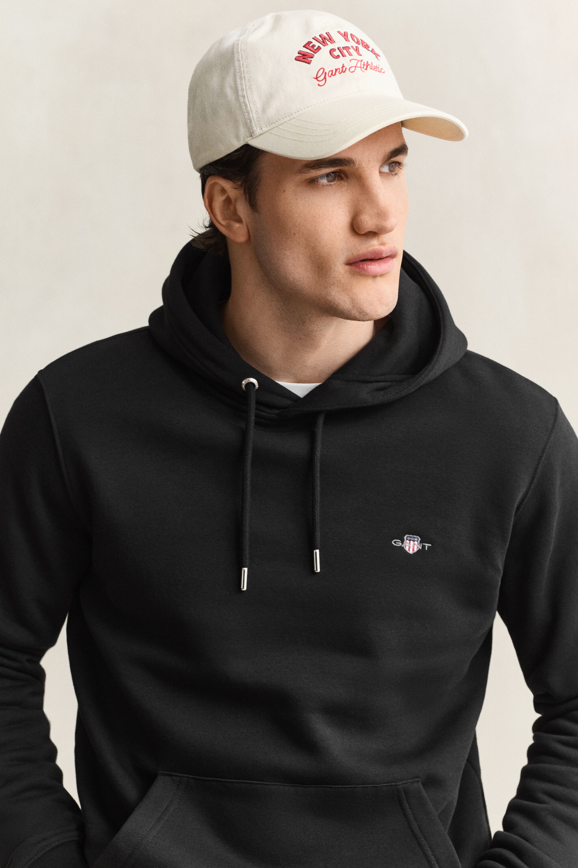 Sweat à capuche avec écusson