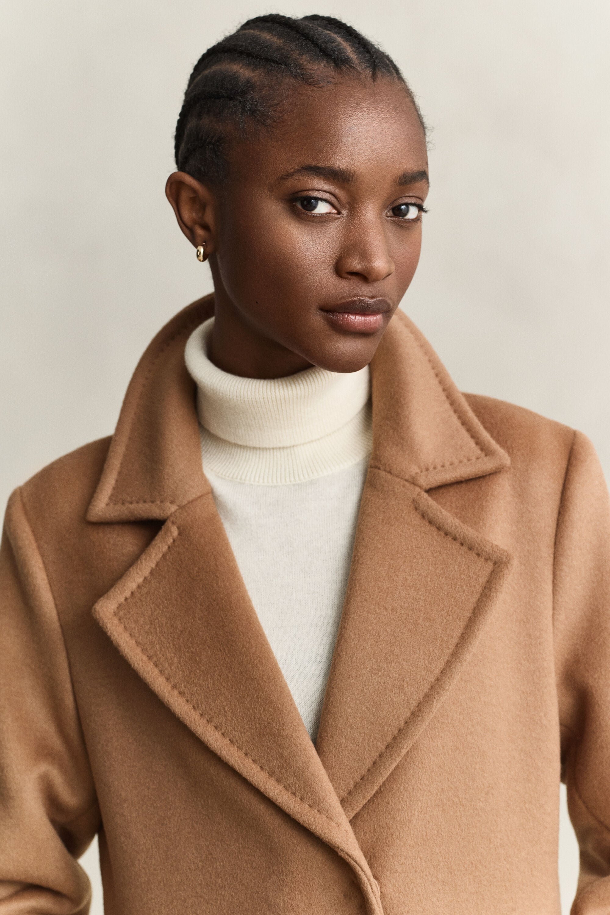 Manteau en laine mélangée avec ceinture