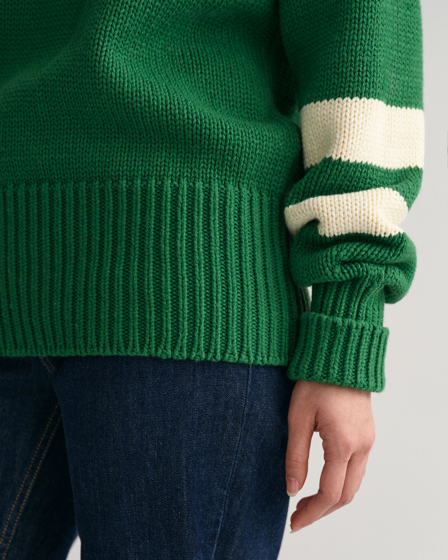 Pull ras du cou &agrave; manches ray&eacute;es