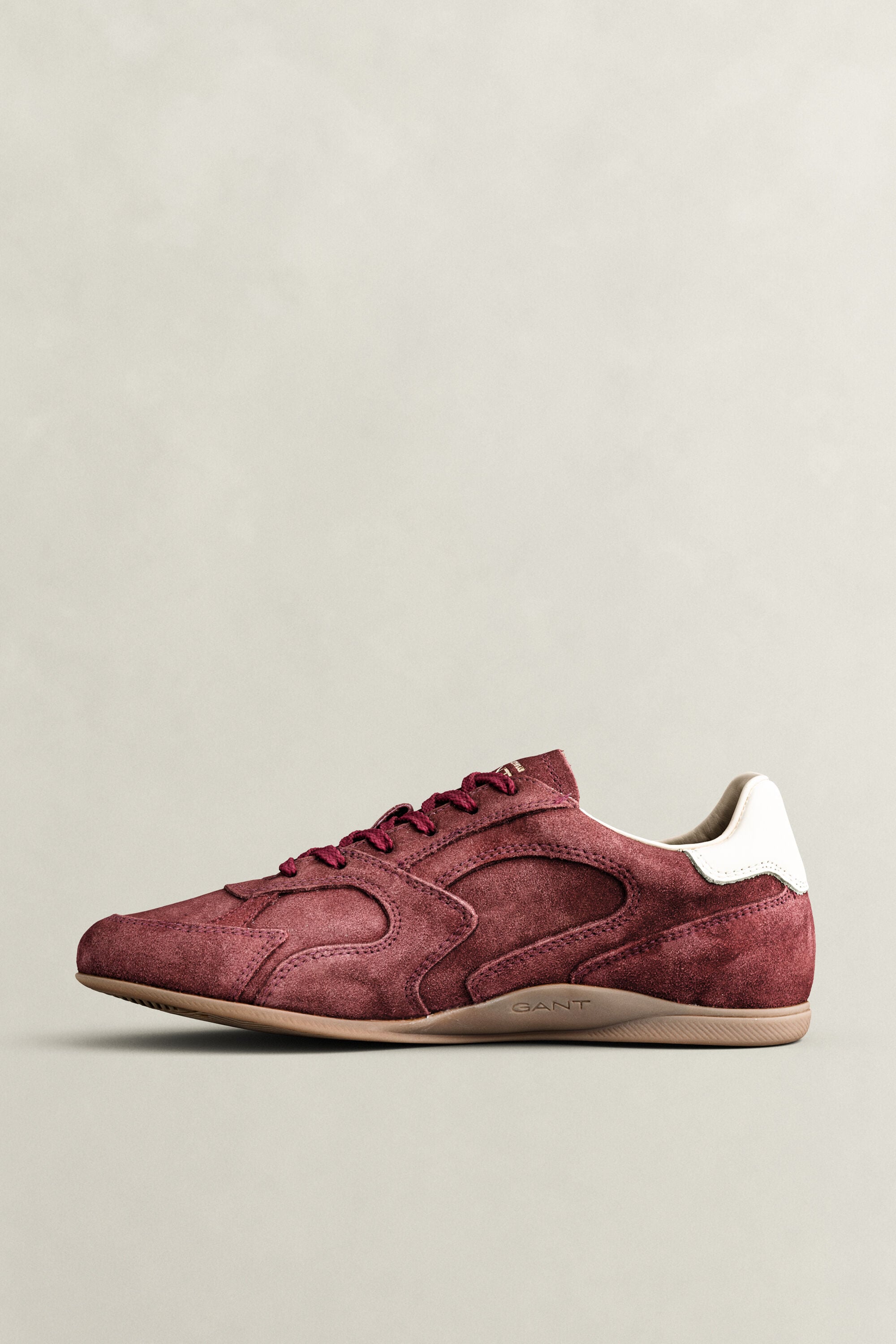 Baskets en daim Sherly