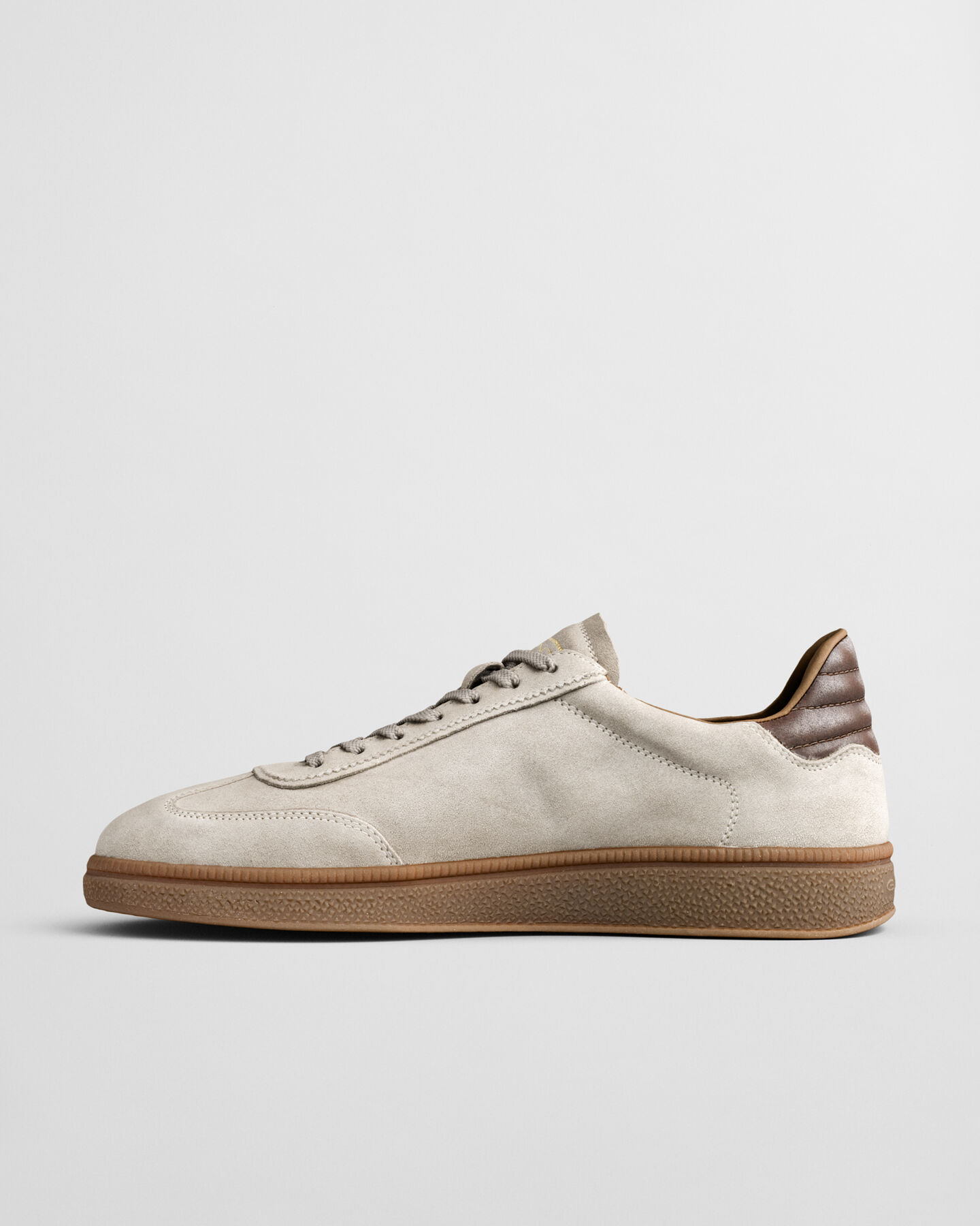 Baskets en daim Cuzmo