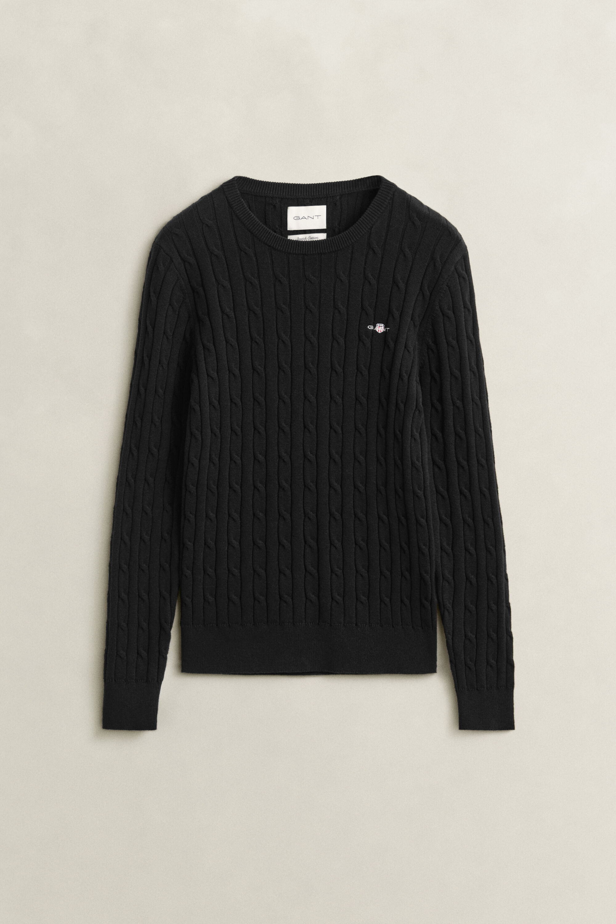 Pull en maille torsadée classique