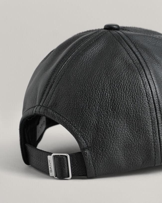 Casquette en cuir avec écusson G