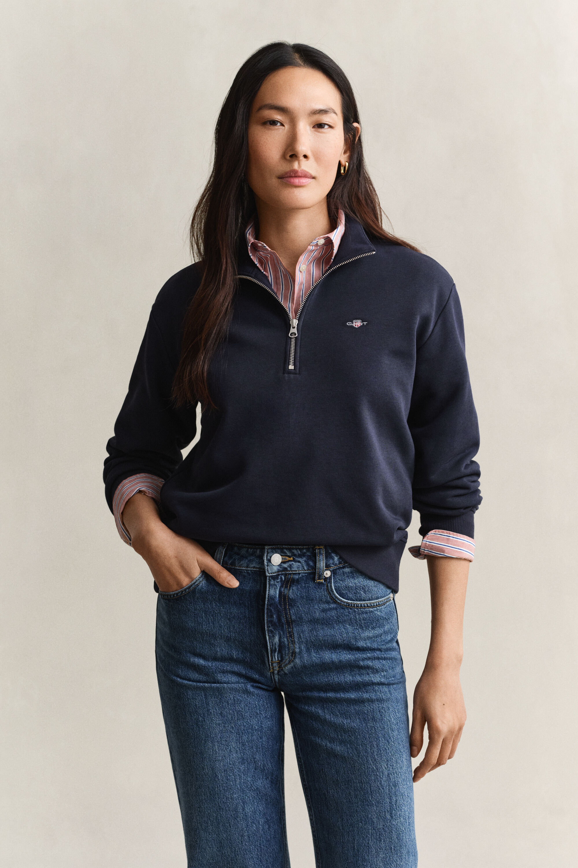 Sweat-shirt à demi-zip avec écusson