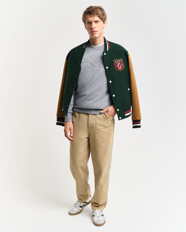 Sweat-shirt ras du cou avec &eacute;cusson ton sur ton